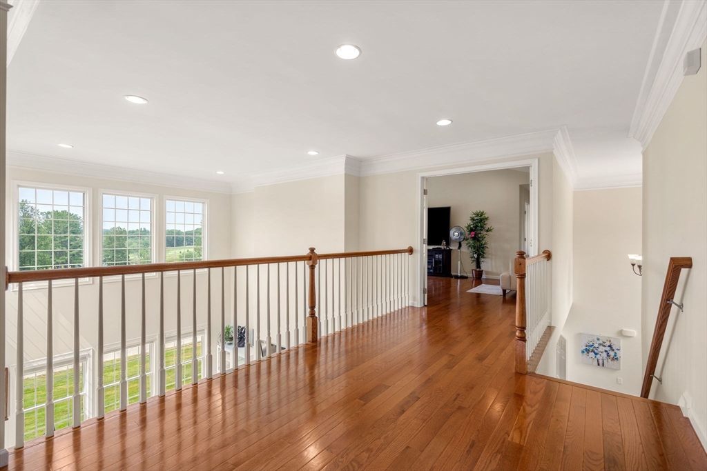 Methuen, Massachusetts, 01844, United States, 4 Bedrooms Bedrooms, ,3 BathroomsBathrooms,Residential,For Sale,1912504