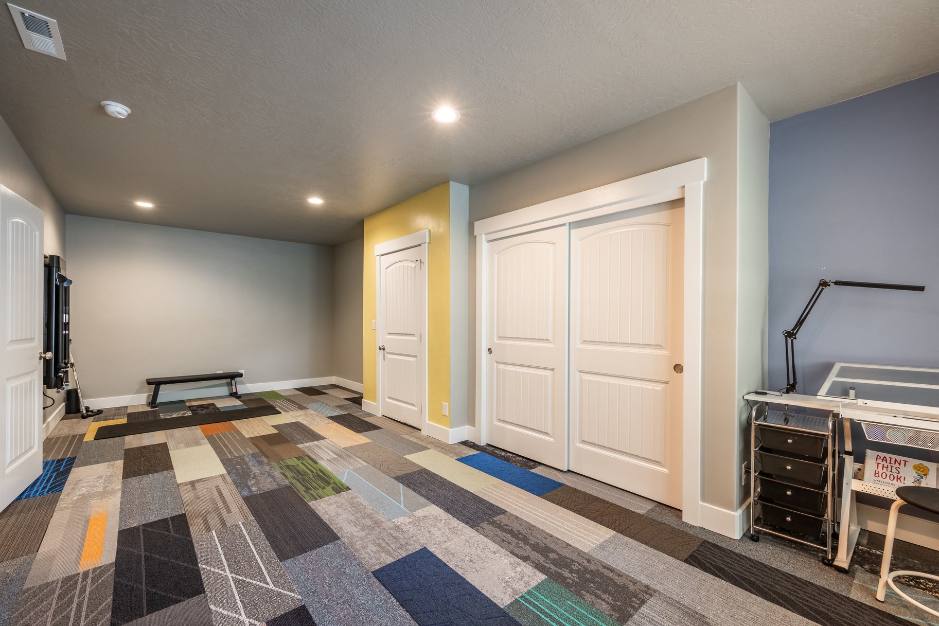  Move-In Ready in Daybreak — Steps from the Lake, Loaded with Custom Upgrades - 物件實景