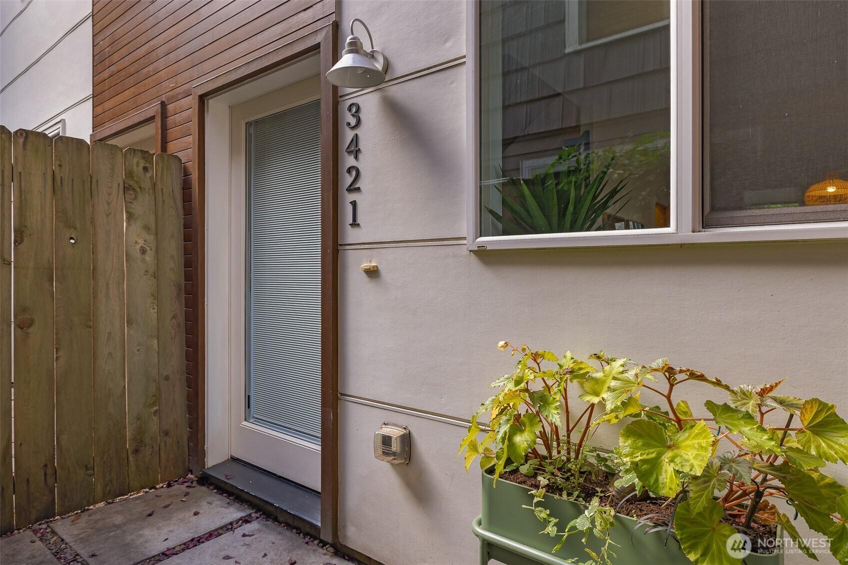 Beacon Ave, Seattle, WA 98144