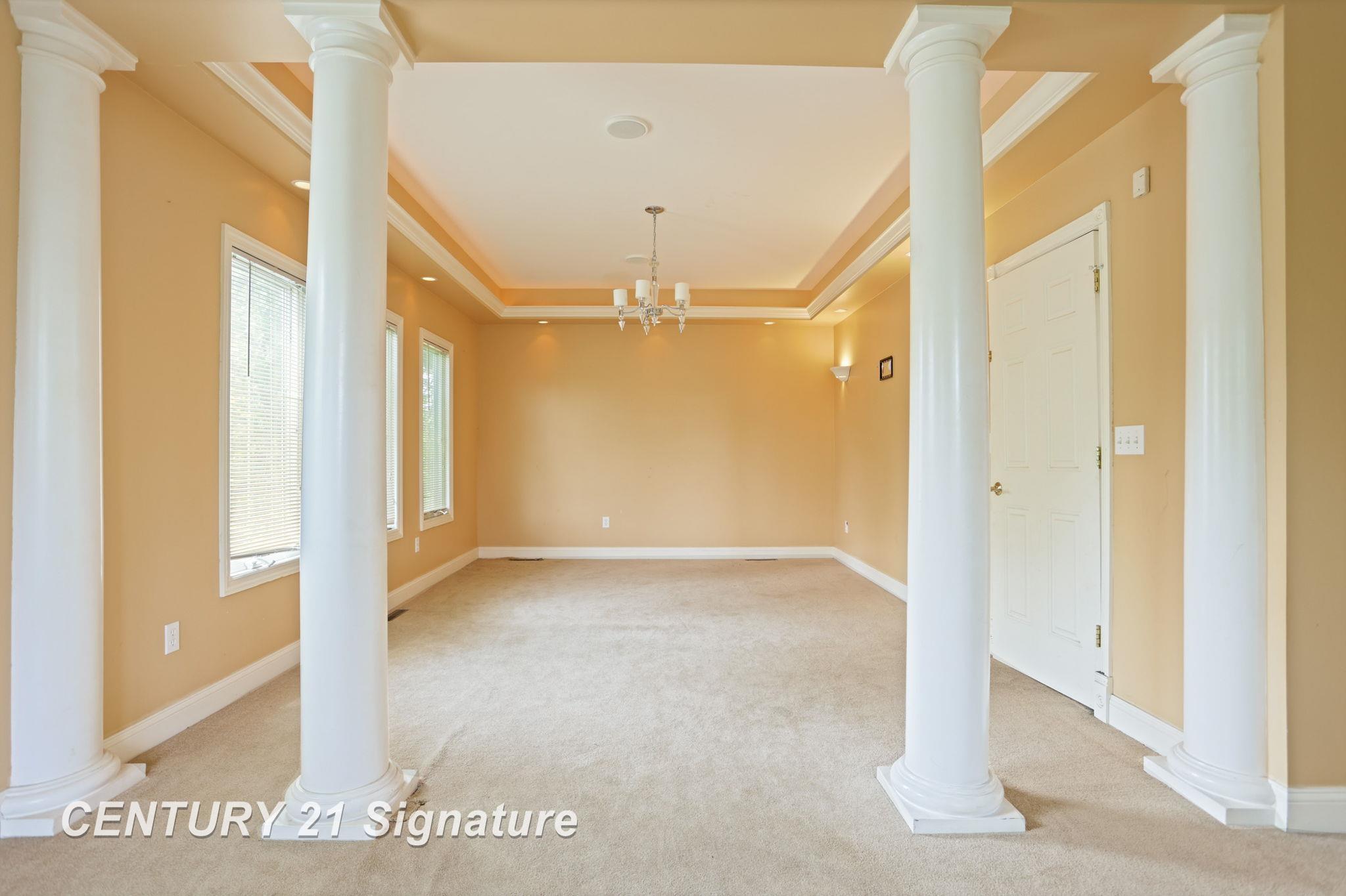 Saginaw, Michigan, 48603, United States, 4 Bedrooms Bedrooms, ,4 BathroomsBathrooms,Residential,For Sale,1920670