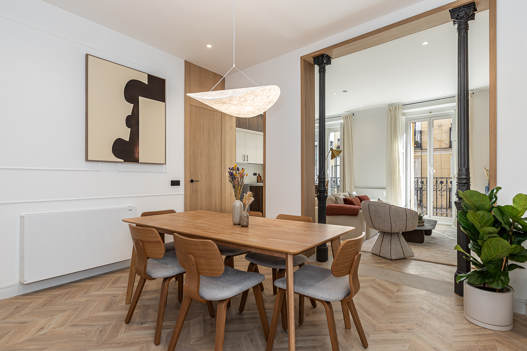  3-bedroom flat with 2 exterior balconies and parking in Justicia, Madrid - 物件實景