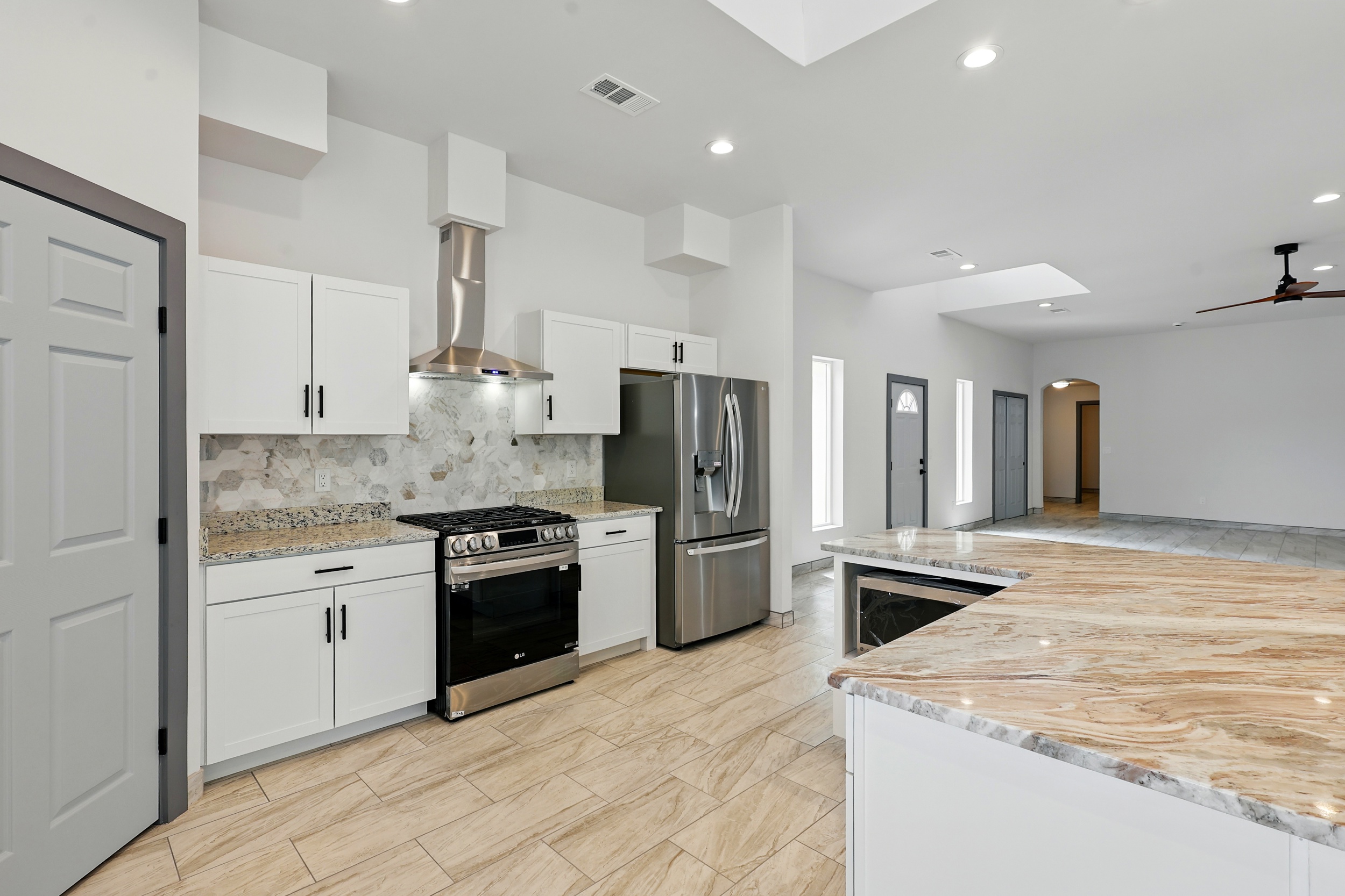 Los Lunas, New Mexico, 87031, United States, 4 Bedrooms Bedrooms, ,2 BathroomsBathrooms,Residential,For Sale,1943131