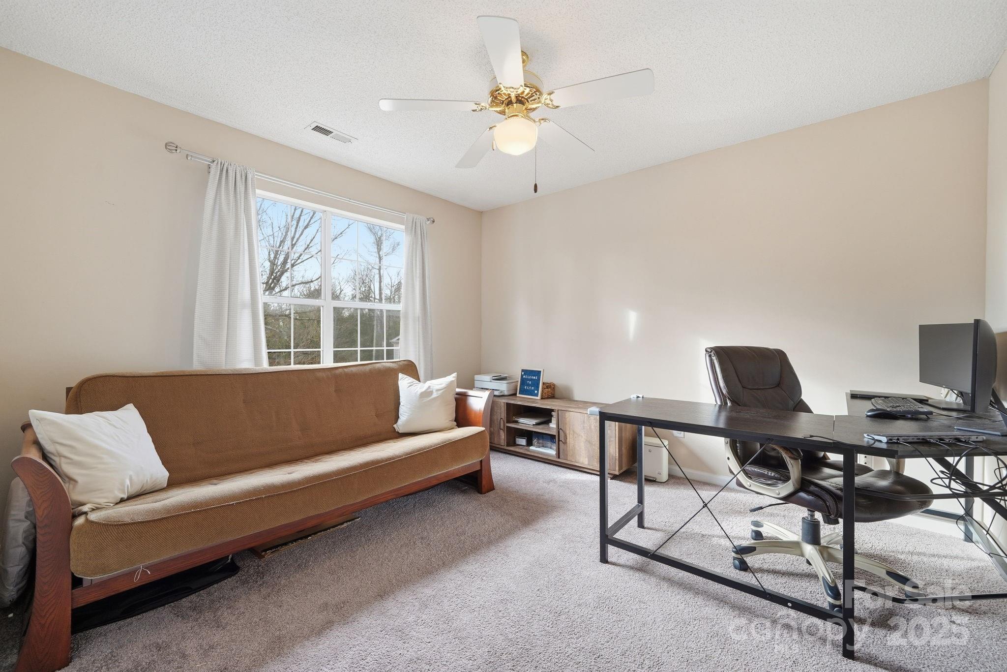 Charlotte, North Carolina, 28210, United States, 4 Bedrooms Bedrooms, ,3 BathroomsBathrooms,Residential,For Sale,2002030