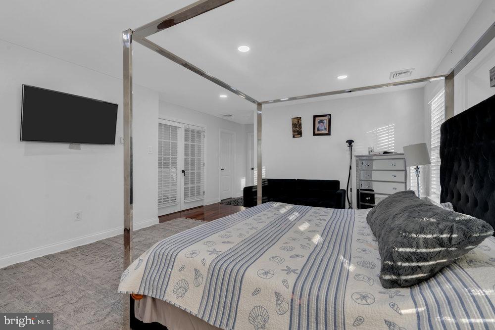 Bordentown, New Jersey, 08505, United States, 4 Bedrooms Bedrooms, ,3 BathroomsBathrooms,Residential,For Sale,1989199