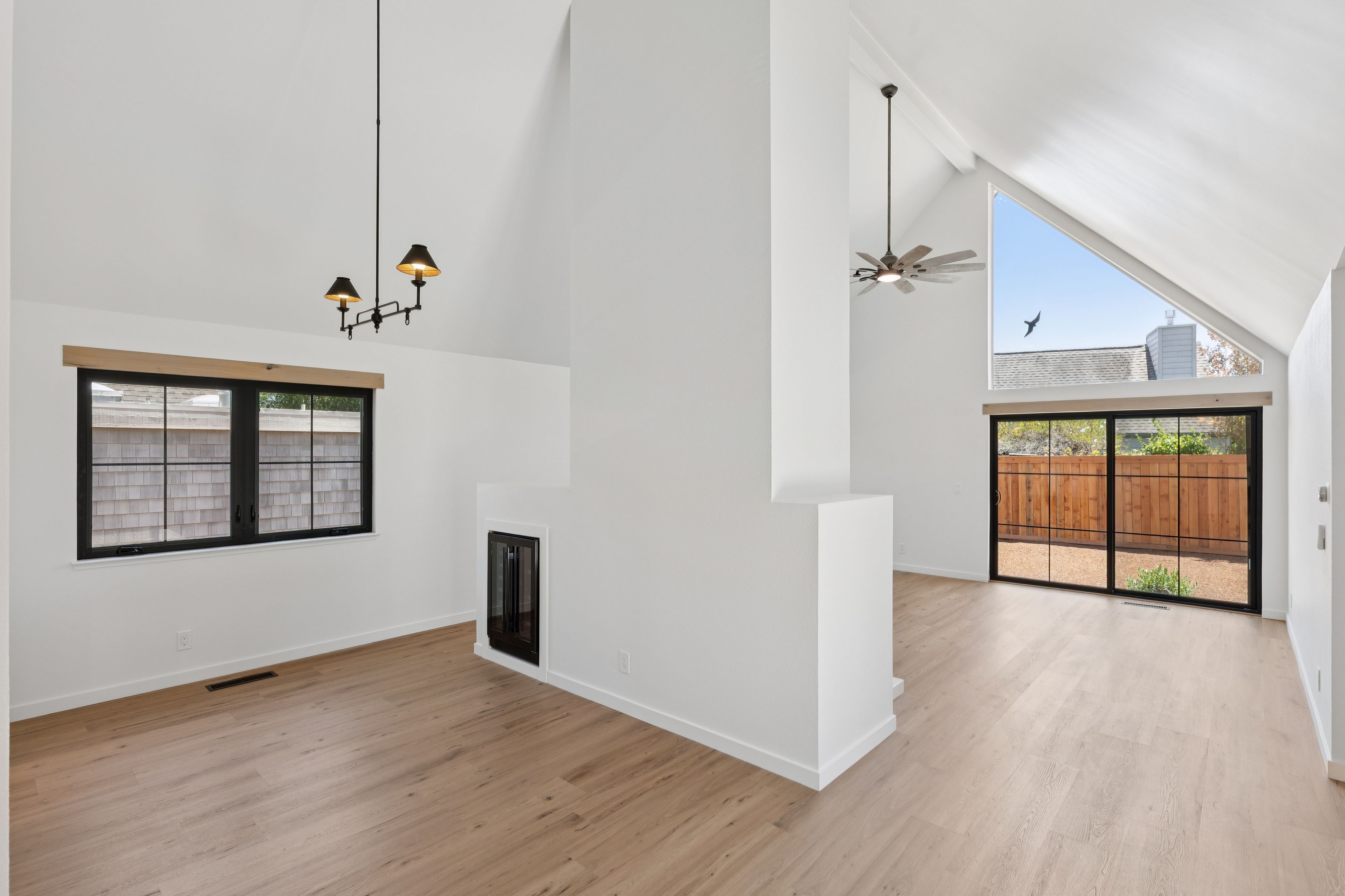  762 Crocus Drive - 物件實景
