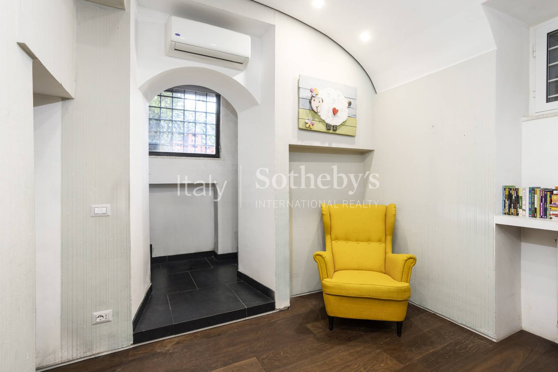  Elegant apartment with private garden - 物件實景