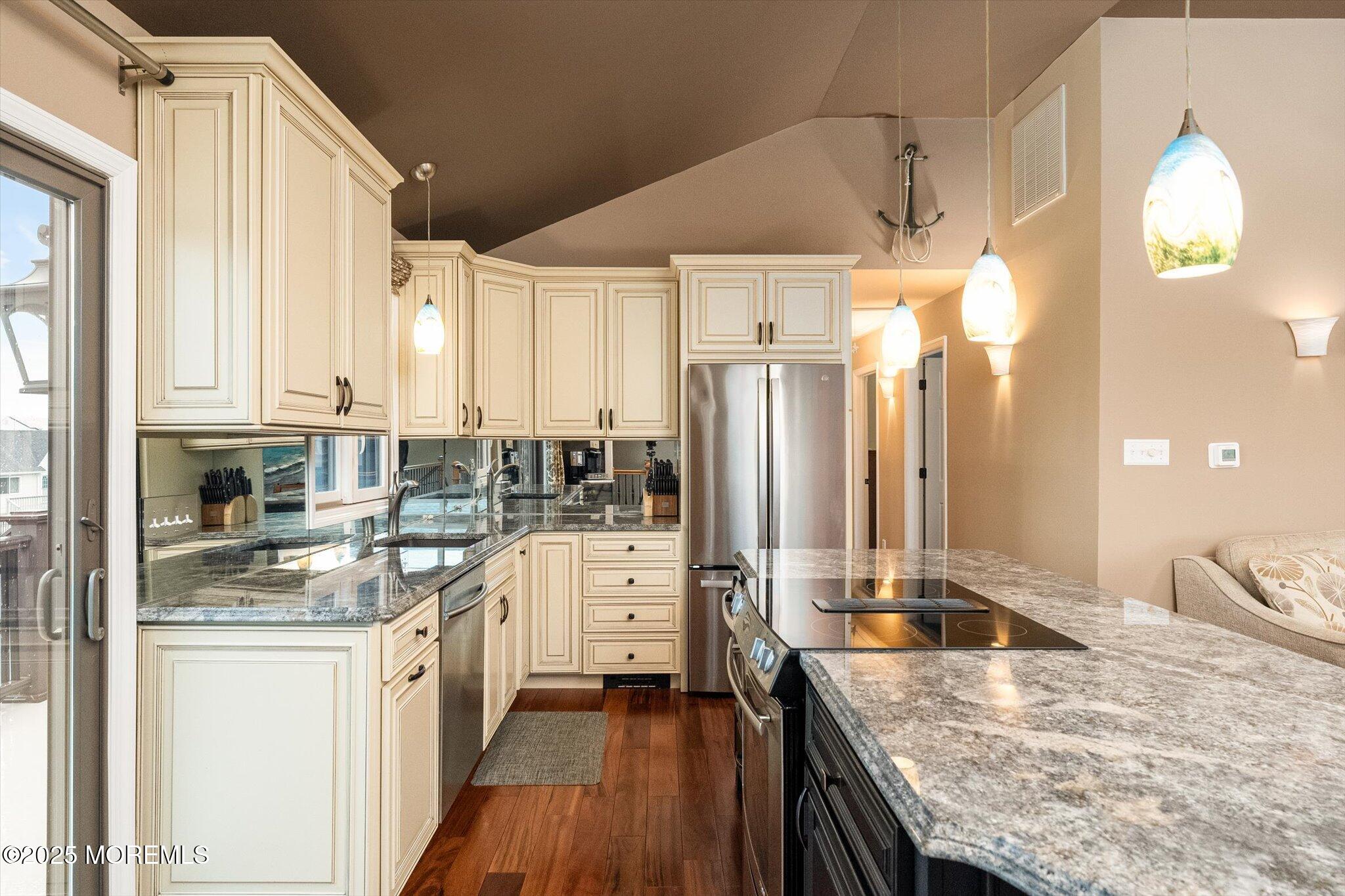 Manahawkin, New Jersey, 08050, United States, 3 Bedrooms Bedrooms, ,2 BathroomsBathrooms,Residential,For Sale,1905747