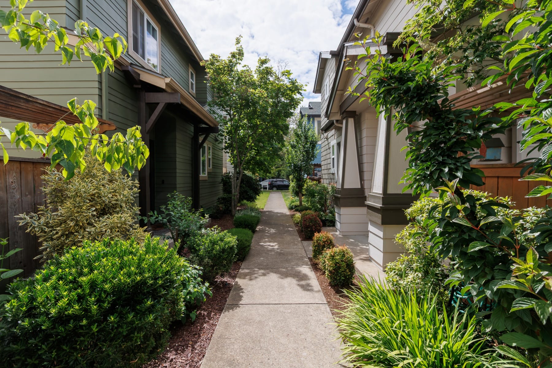  1653 RILEY LN Eugene, OR 97402 - 物件實景
