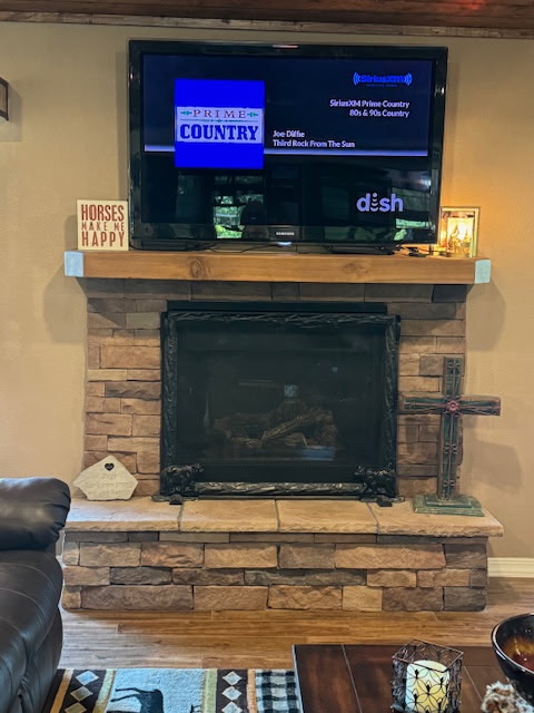 Ruidoso, New Mexico, 88345, United States, 3 Bedrooms Bedrooms, ,2 BathroomsBathrooms,Residential,For Sale,1998115