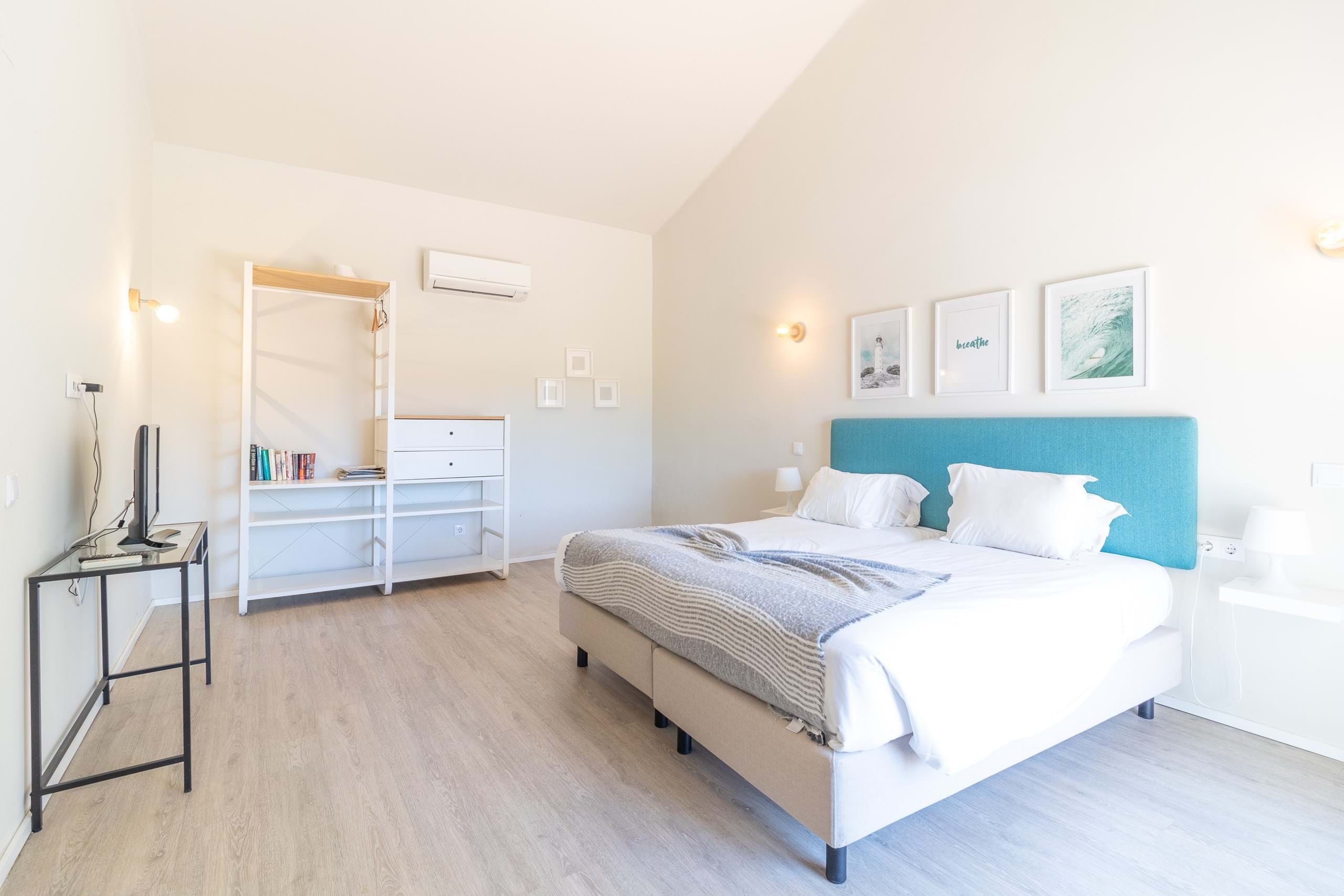 Lagoa, Faro, 8400-080, PT, 2 Bedrooms Bedrooms, ,2 BathroomsBathrooms,Residential,For Sale,1699822