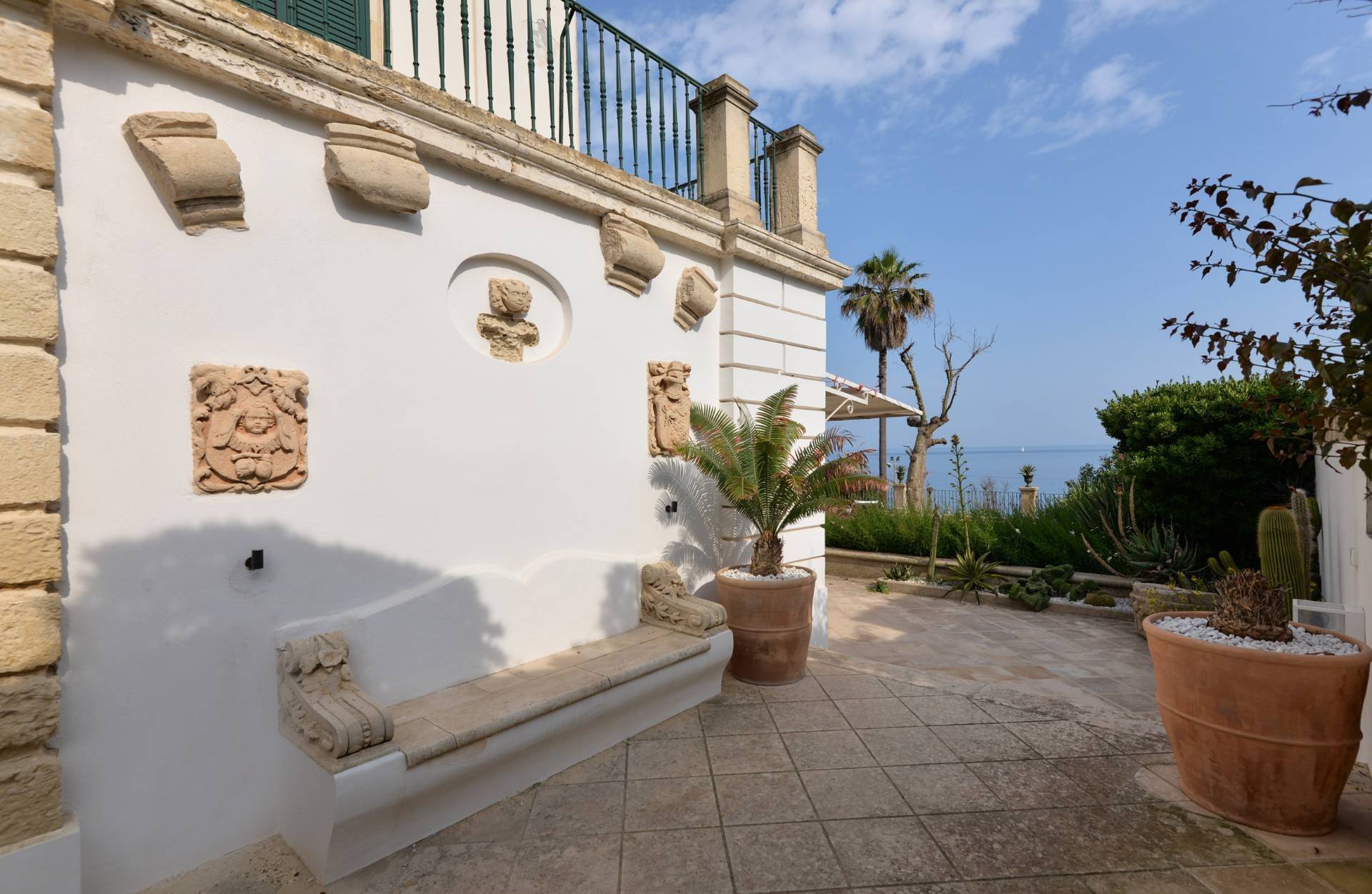 Castro, Lecce, 73030, IT, 4 Bedrooms Bedrooms, ,4 BathroomsBathrooms,Residential,For Sale,1848615