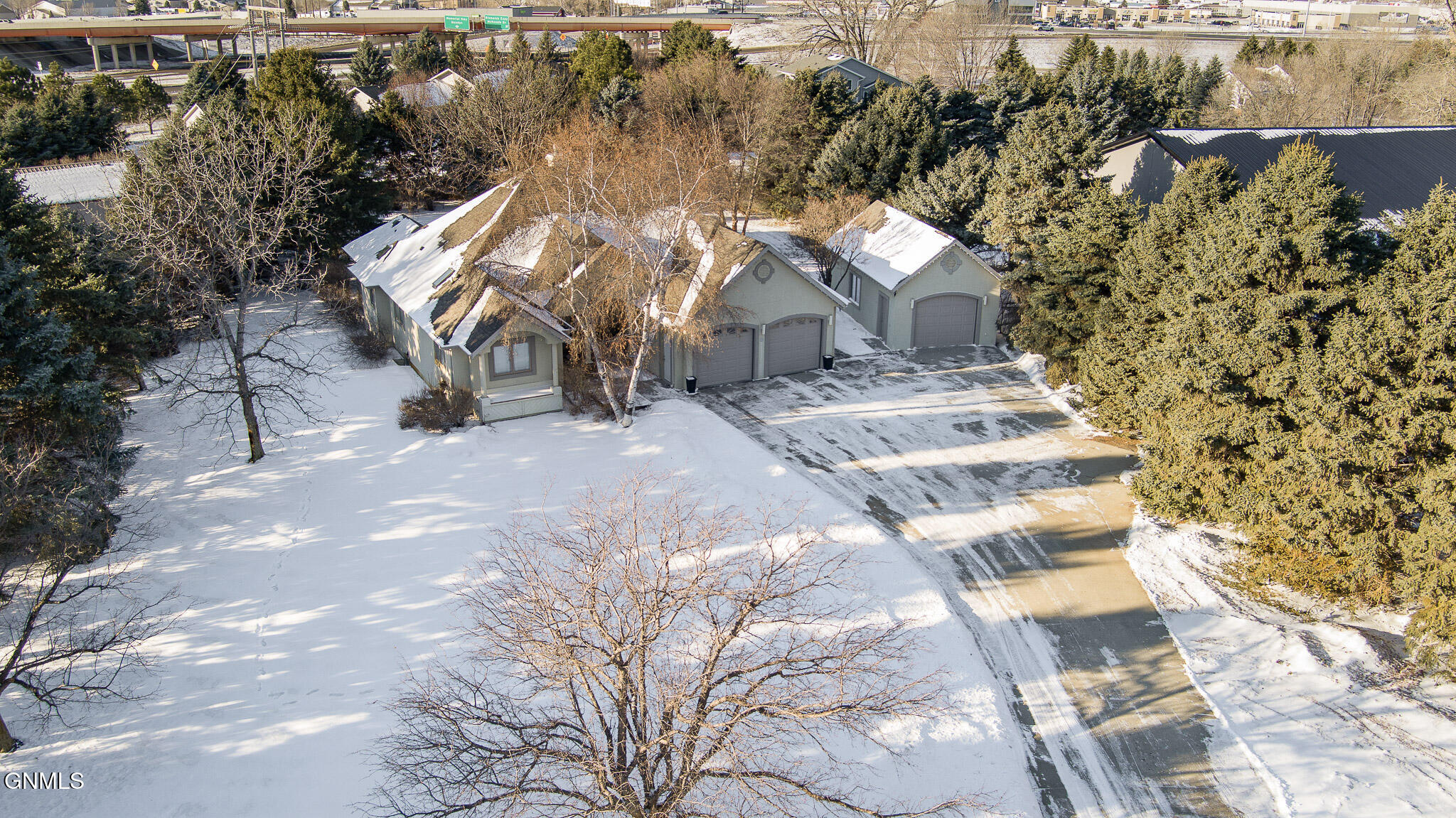 Mandan, North Dakota, 58554, United States, 5 Bedrooms Bedrooms, ,4 BathroomsBathrooms,Residential,For Sale,2005238