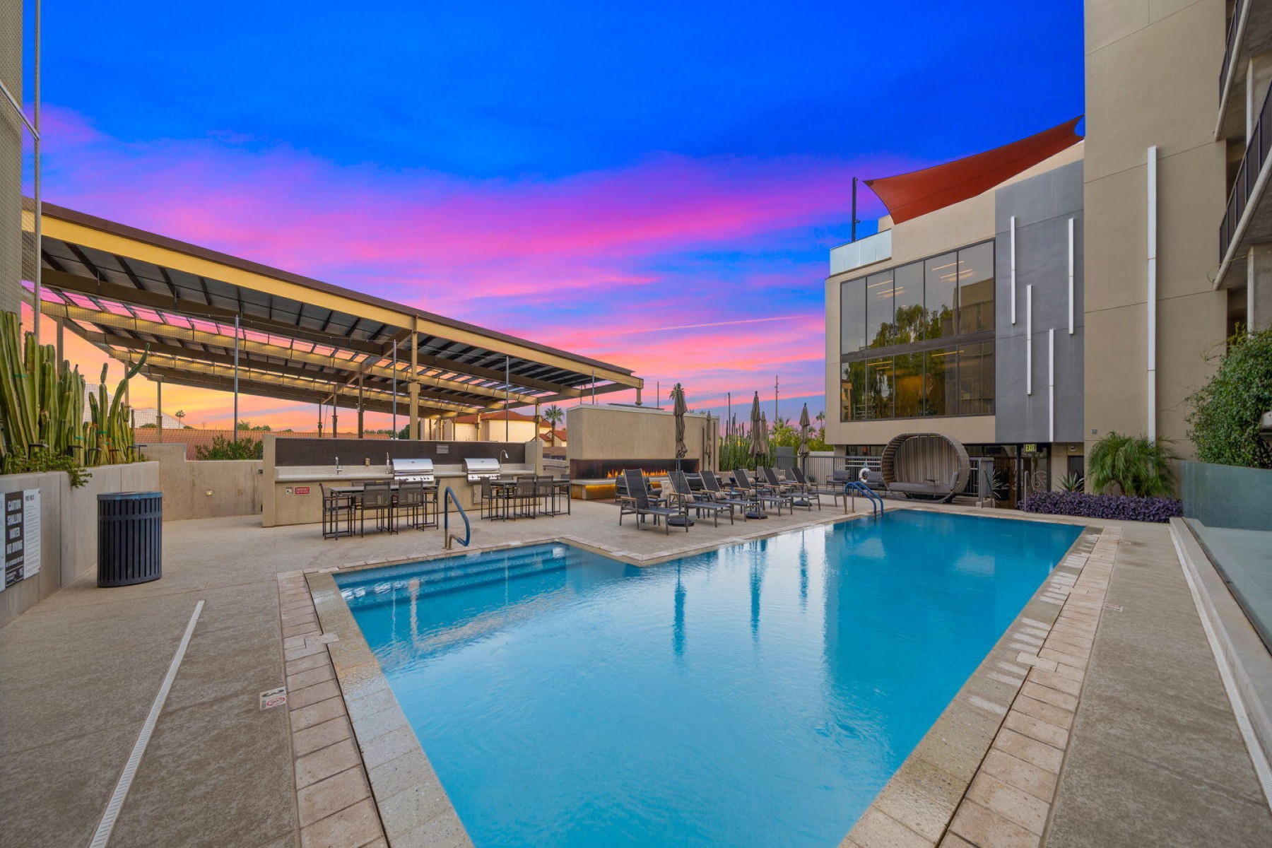  2300 E Campbell Avenue  Phoenix, AZ - 物件實景