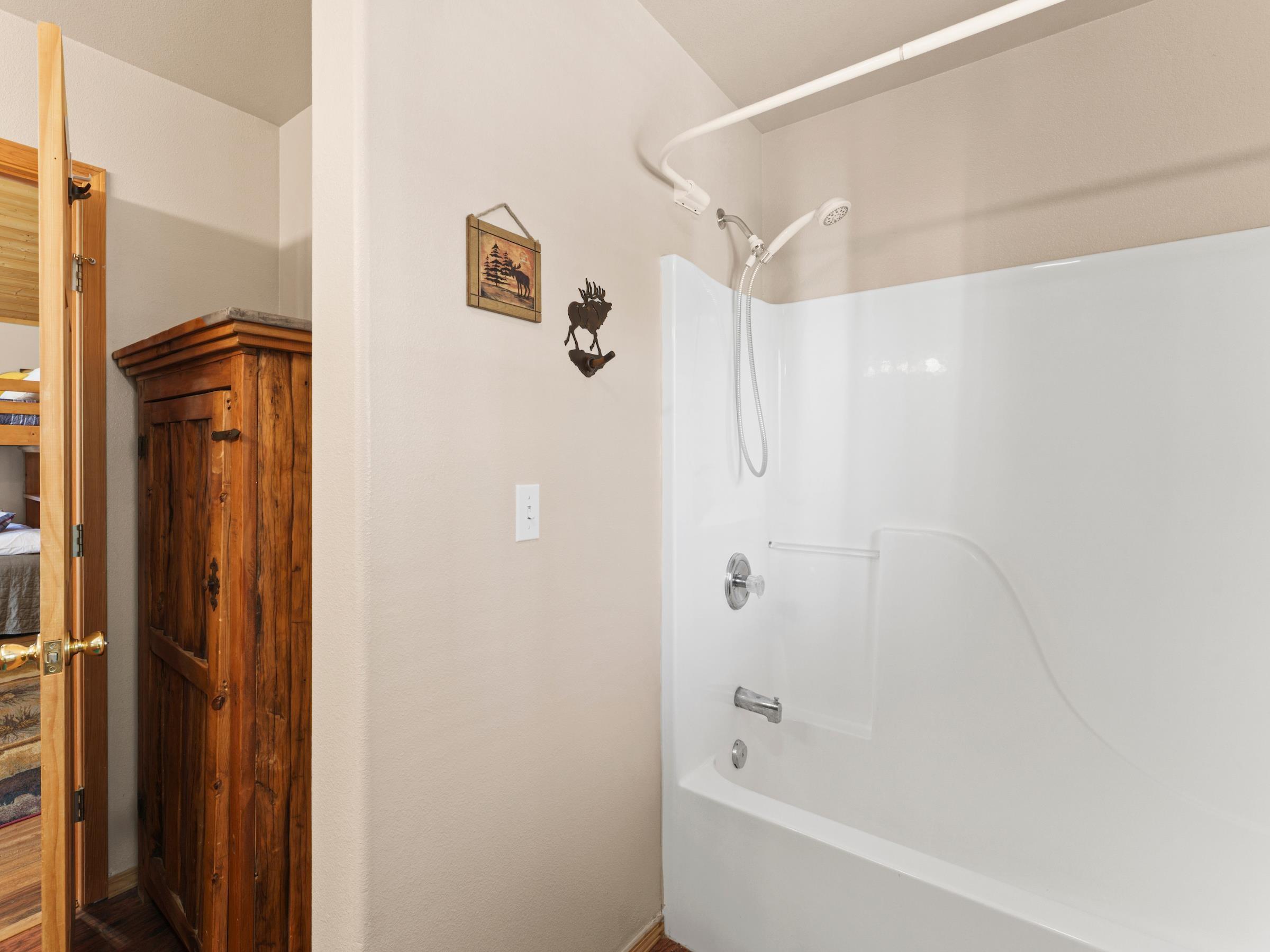 Angel Fire, New Mexico, 87710, United States, 4 Bedrooms Bedrooms, ,3 BathroomsBathrooms,Residential,For Sale,1991876