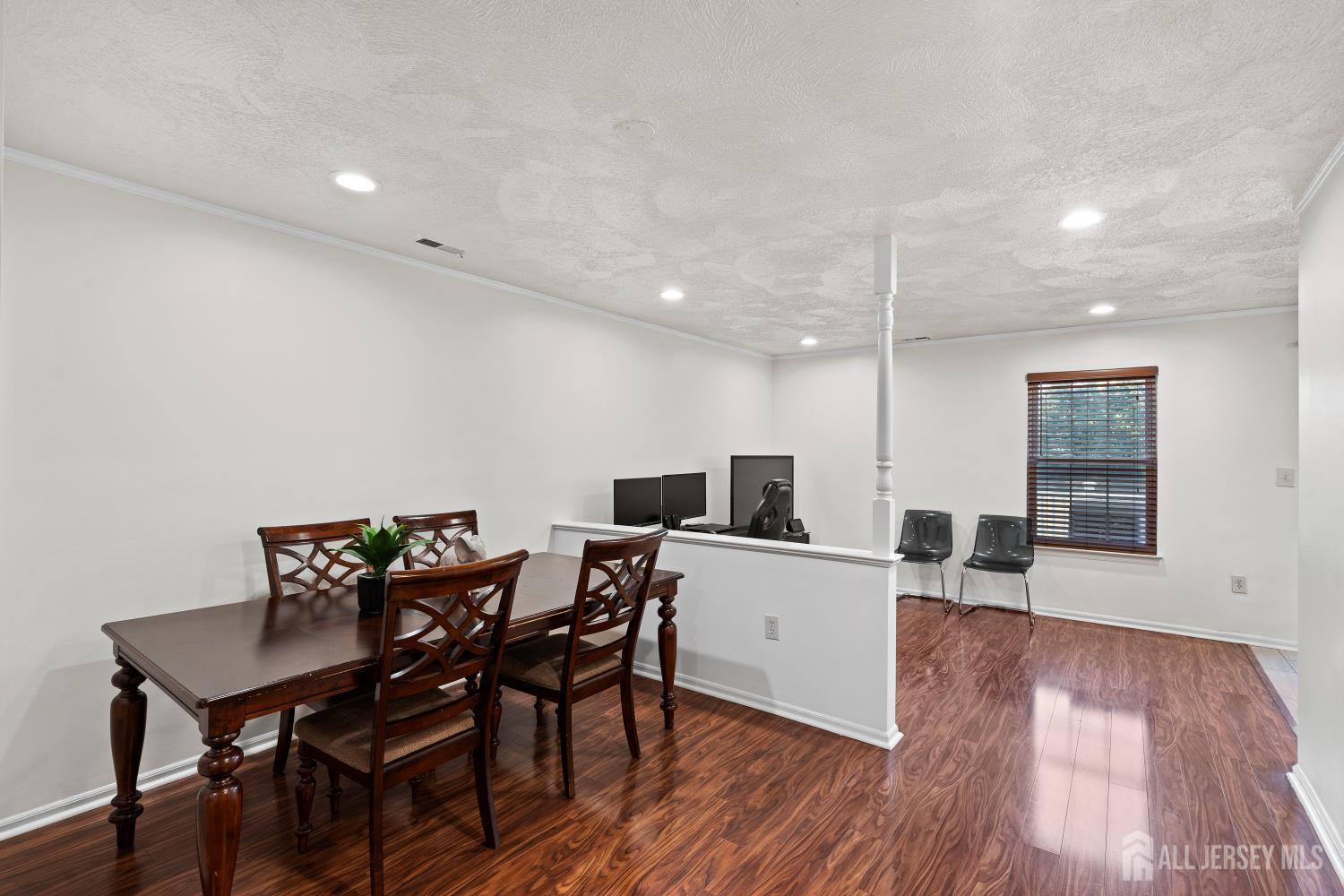 South Brunswick, New Jersey, 08824, United States, 3 Bedrooms Bedrooms, ,3 BathroomsBathrooms,Residential,For Sale,1940430