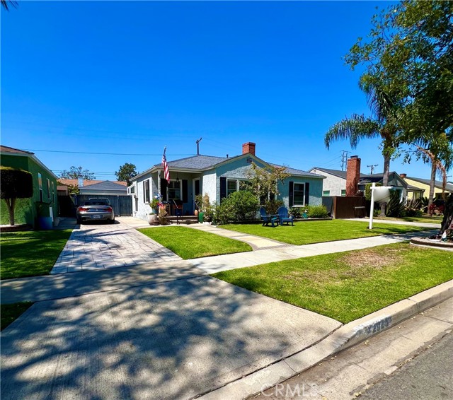 Long Beach, California, 90806, United States, 3 Bedrooms Bedrooms, ,1 BathroomBathrooms,Residential,For Sale,1981885