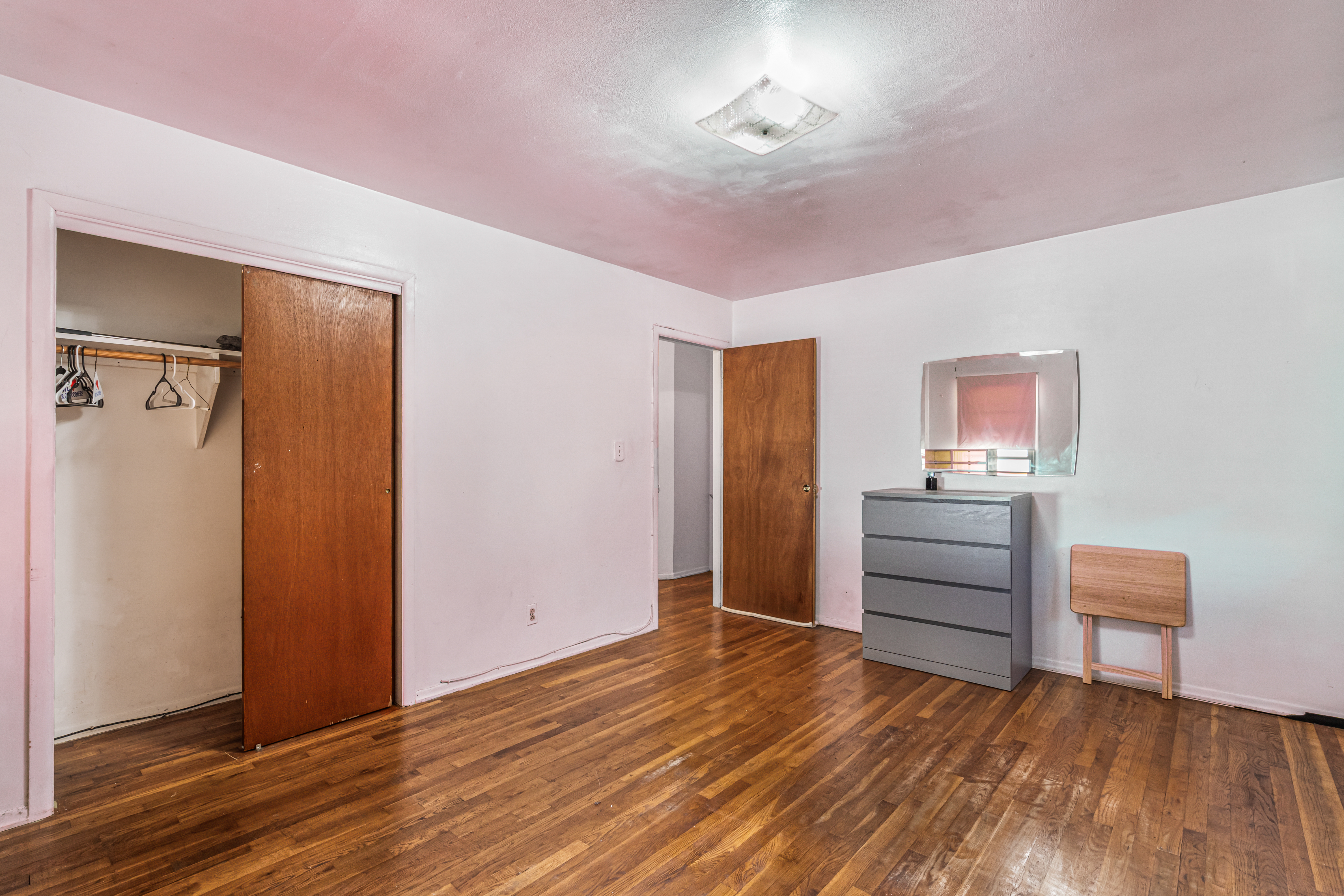  221-51 Braddock Avenue, Queens Village, NY, 11427 - 物件實景