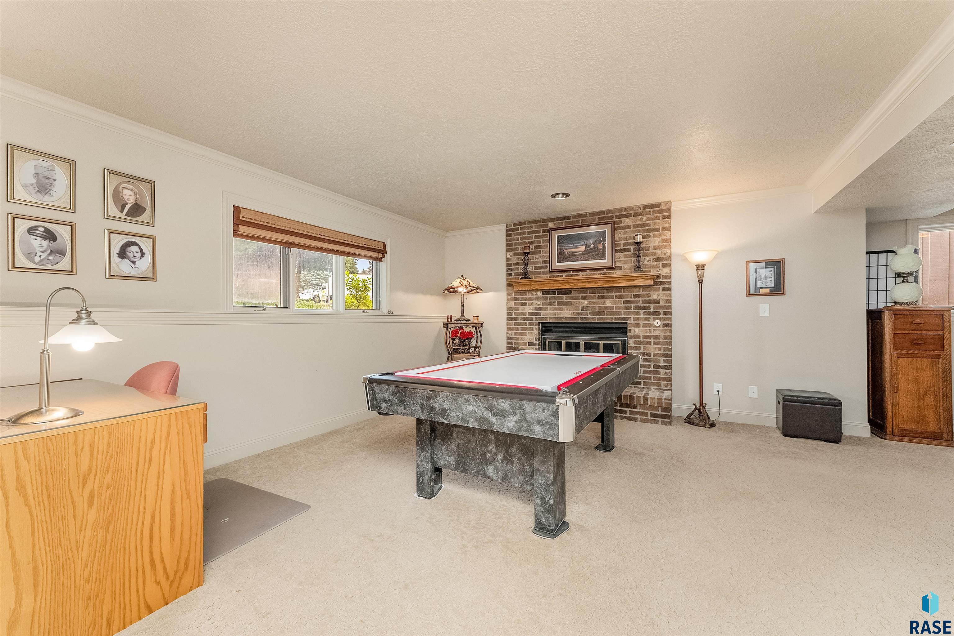 Sioux Falls, South Dakota, 57105, United States, 3 Bedrooms Bedrooms, ,2 BathroomsBathrooms,Residential,For Sale,1926722