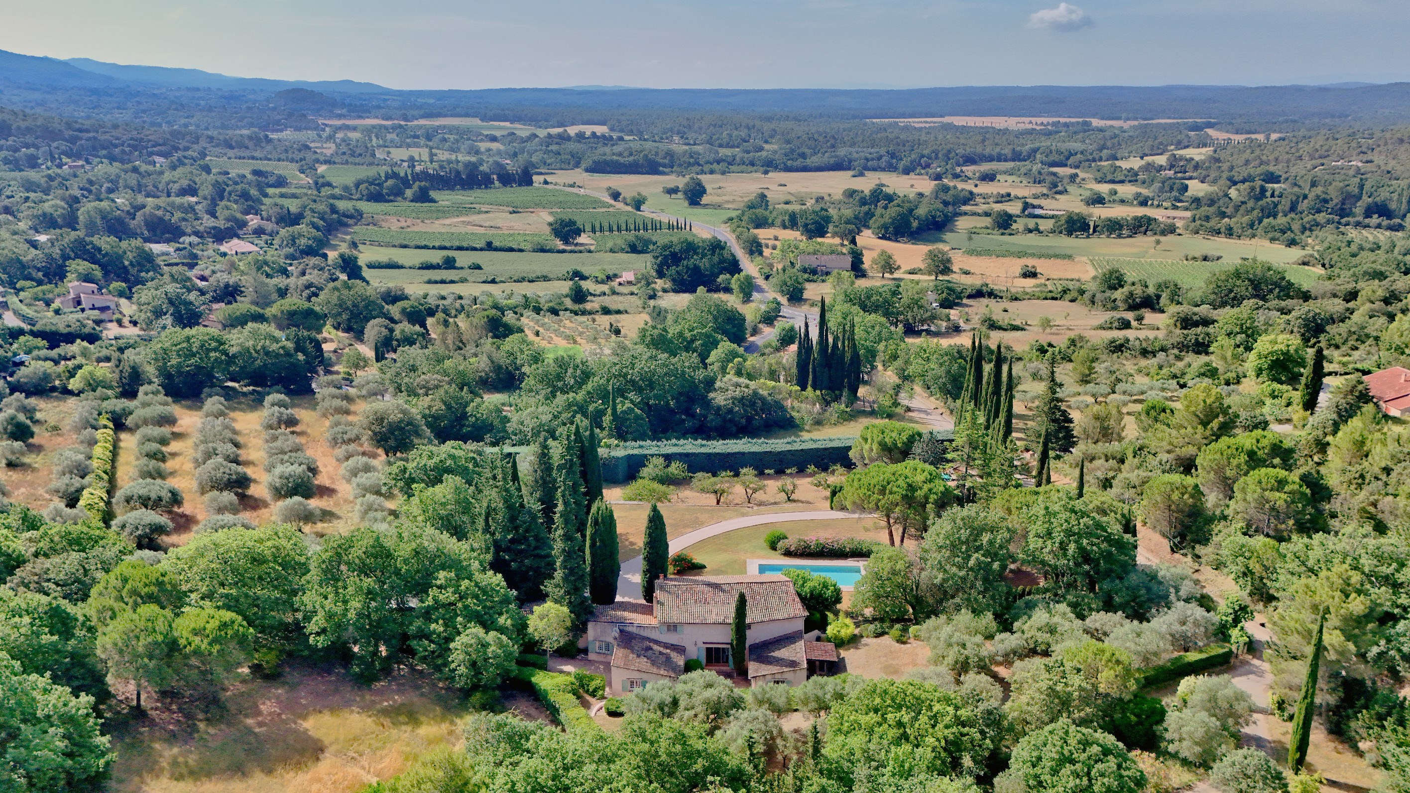  Exceptional Property with an olive grove and pool – Renovated 18th-Century Mill - 物件實景