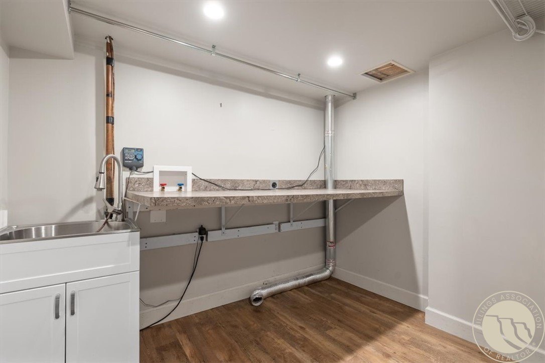 Billings, Montana, 59102, United States, 6 Bedrooms Bedrooms, ,3 BathroomsBathrooms,Residential,For Sale,1975257