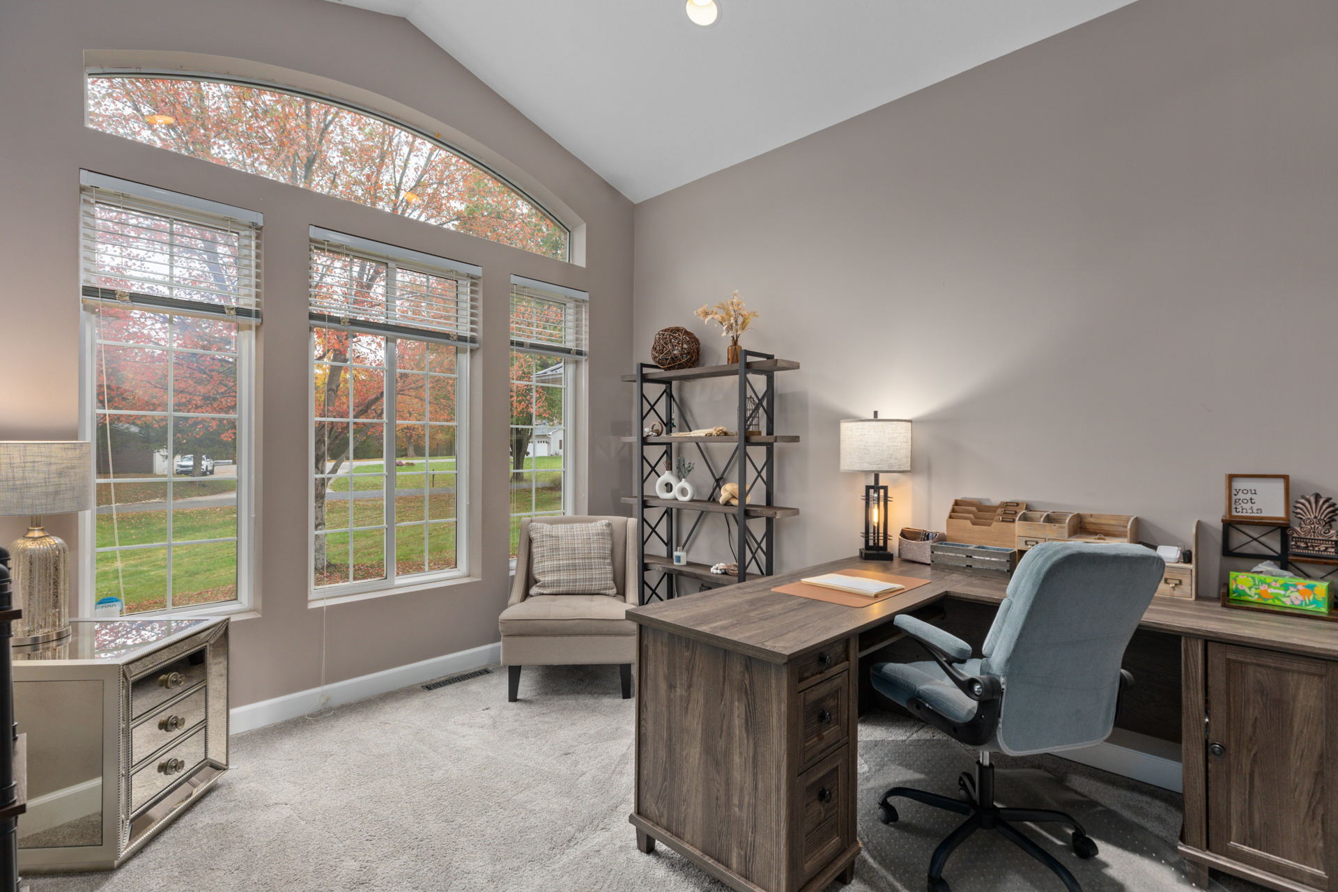 Litchfield, Illinois, 62056, United States, 5 Bedrooms Bedrooms, ,4 BathroomsBathrooms,Residential,For Sale,1979153