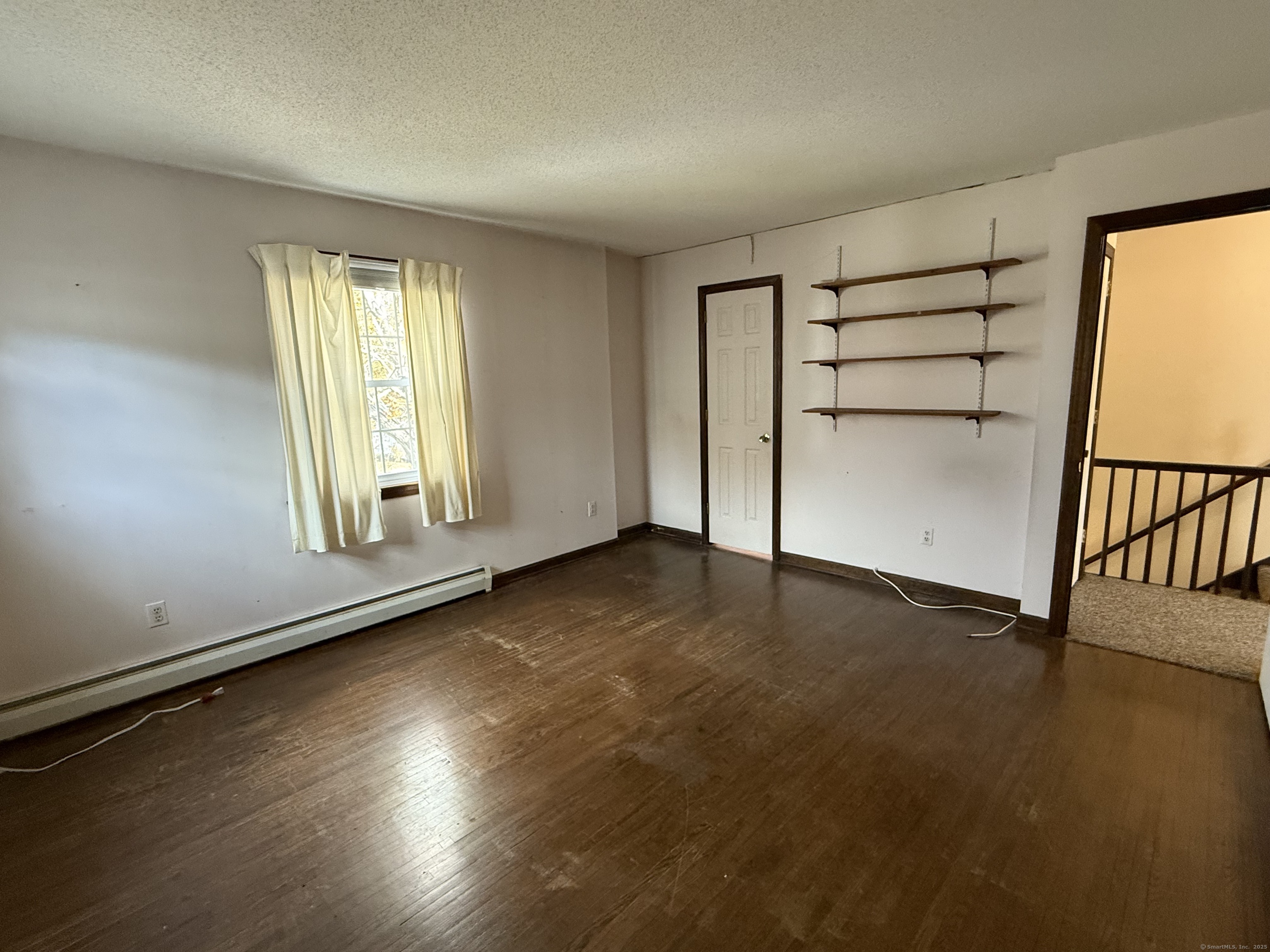 Waterford, Connecticut, 06385, United States, 3 Bedrooms Bedrooms, ,3 BathroomsBathrooms,Residential,For Sale,1970743