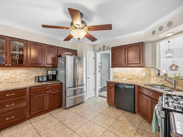 Fort Mill, South Carolina, 29708, United States, 4 Bedrooms Bedrooms, ,3 BathroomsBathrooms,Residential,For Sale,1977828