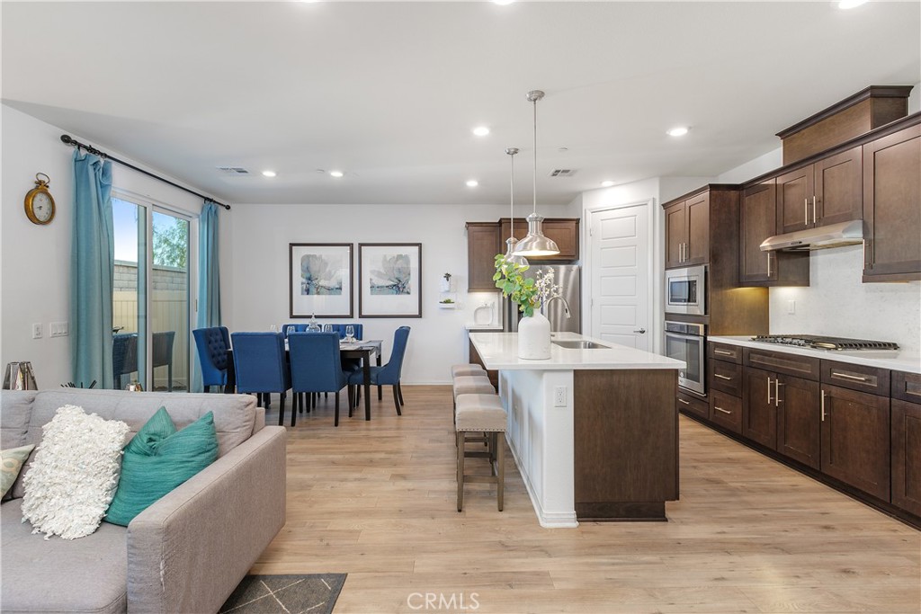 Upland, California, 91786, United States, 3 Bedrooms Bedrooms, ,3 BathroomsBathrooms,Residential,For Sale,1950981