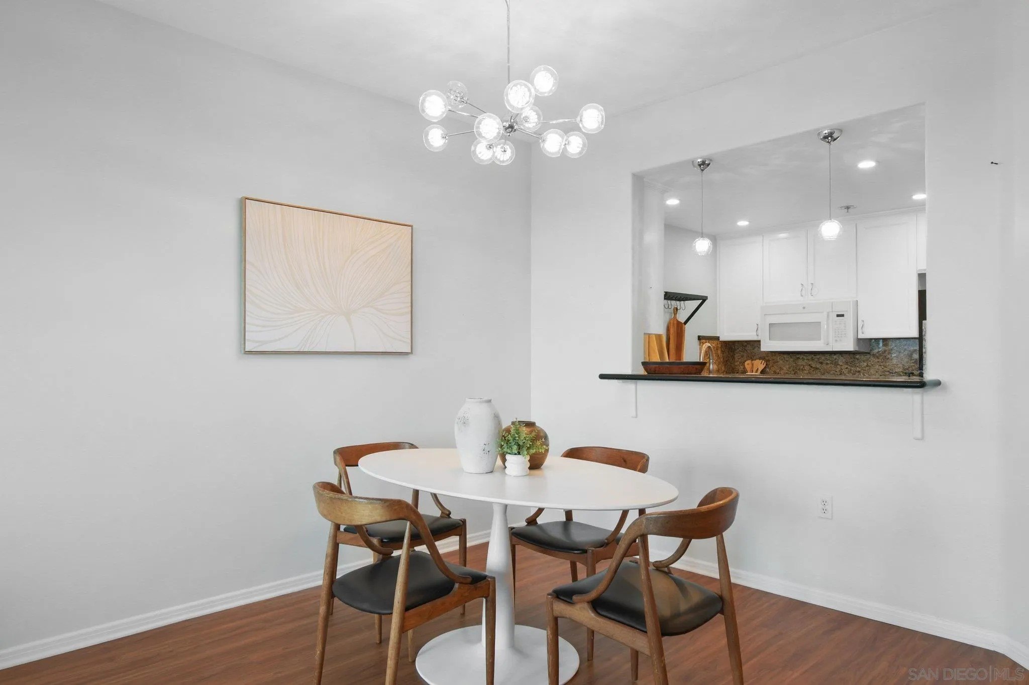 San Diego, California, 92122, United States, 2 Bedrooms Bedrooms, ,2 BathroomsBathrooms,Residential,For Sale,1972545