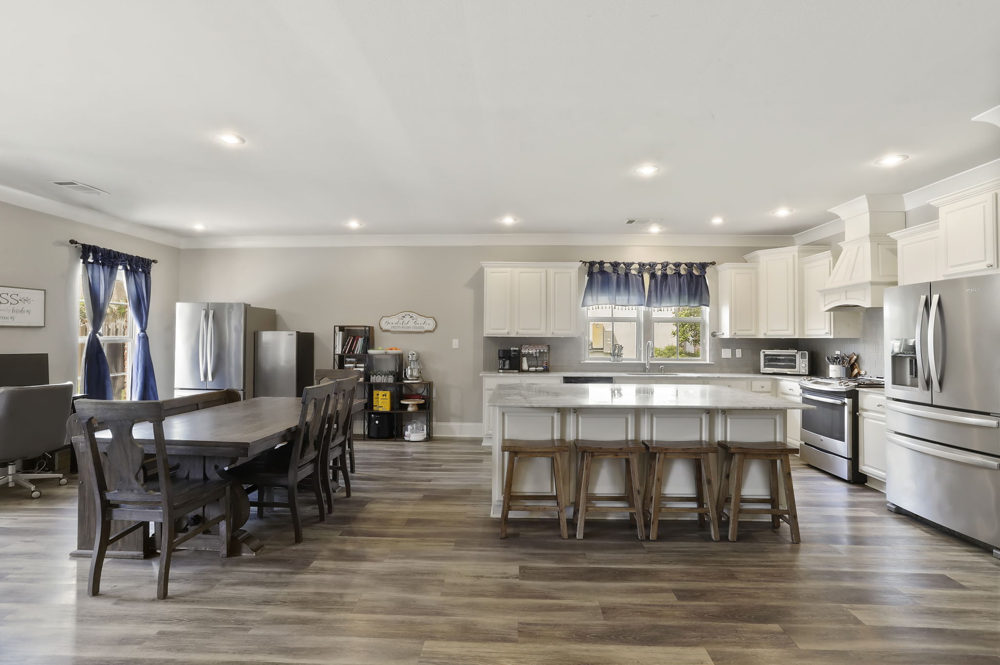 Zachary, Louisiana, 70791, United States, 4 Bedrooms Bedrooms, ,4 BathroomsBathrooms,Residential,For Sale,1868293