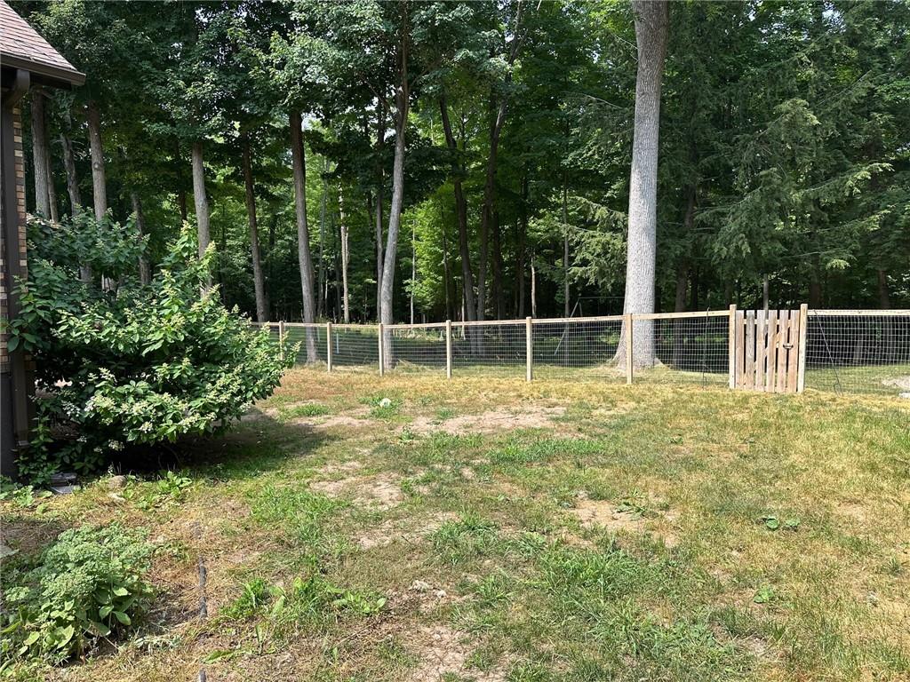 Ashland, Wisconsin, 54806, United States, 6 Bedrooms Bedrooms, ,4 BathroomsBathrooms,Residential,For Sale,1919856