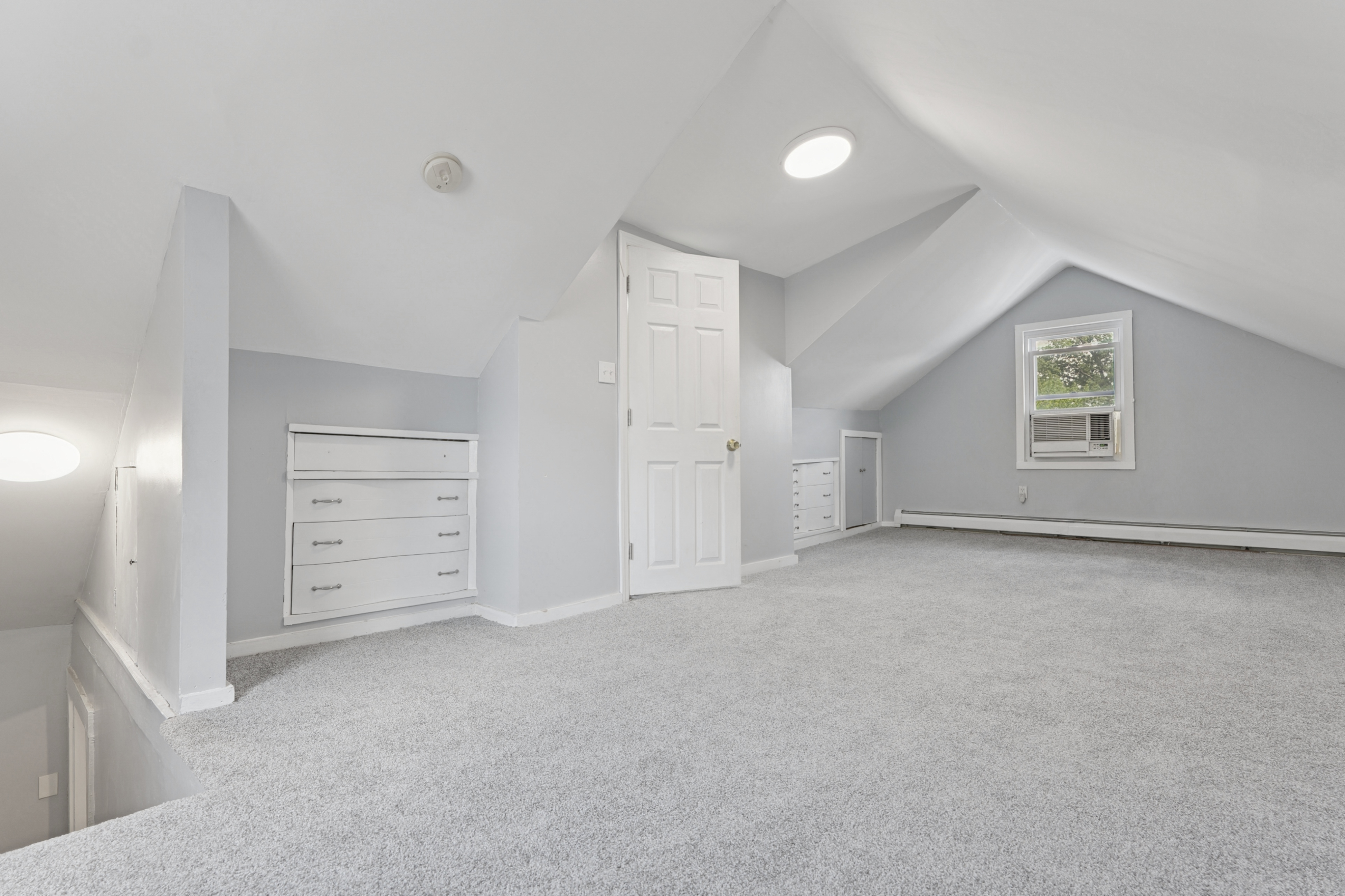 Maplewood, New Jersey, 07040, United States, 4 Bedrooms Bedrooms, ,5 BathroomsBathrooms,Residential,For Sale,1976450