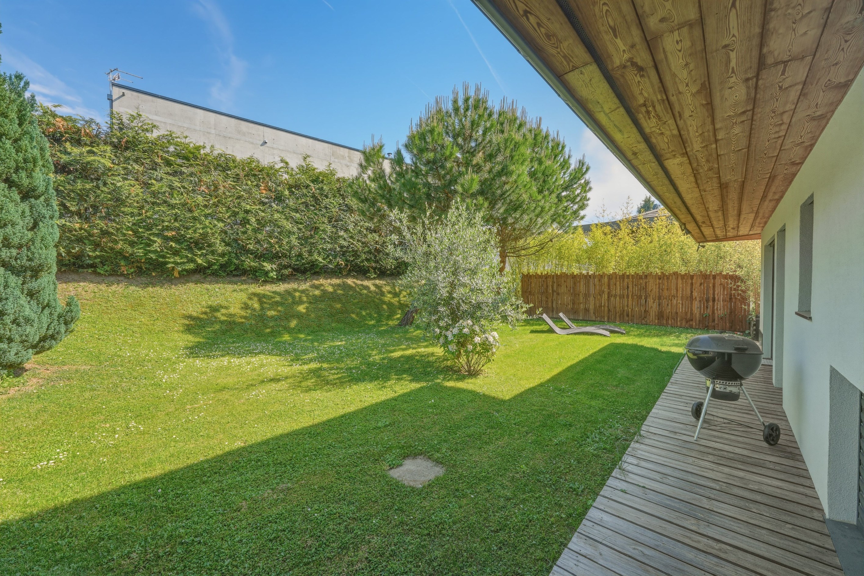 Villa for sale with lake view in Marin. - 物件實景