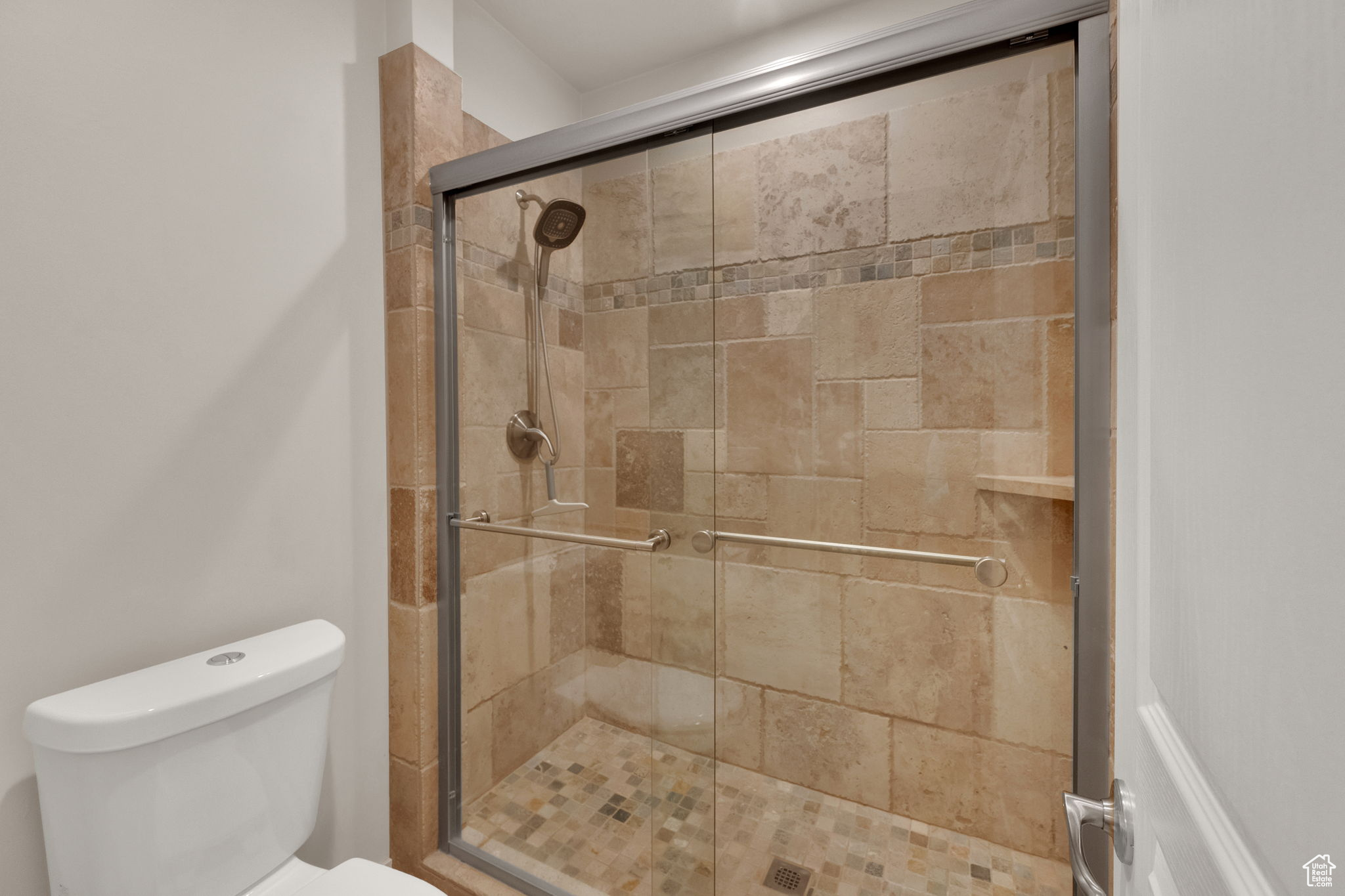 Herriman, Utah, 84096, United States, 5 Bedrooms Bedrooms, ,3 BathroomsBathrooms,Residential,For Sale,1991477