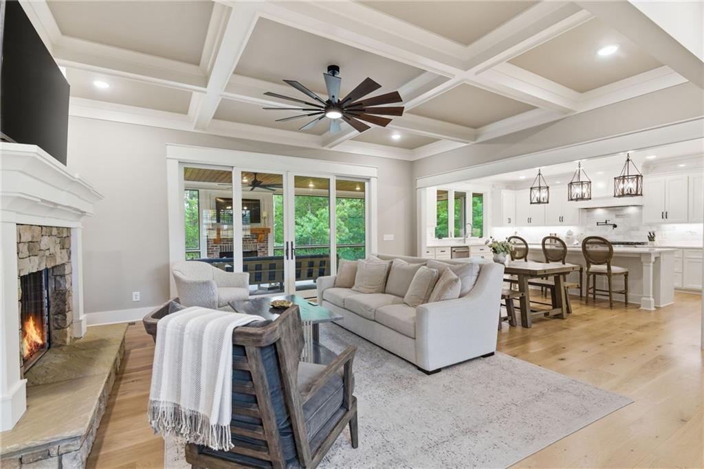 Waleska, Georgia, 30183, United States, 4 Bedrooms Bedrooms, ,4 BathroomsBathrooms,Residential,For Sale,2048996