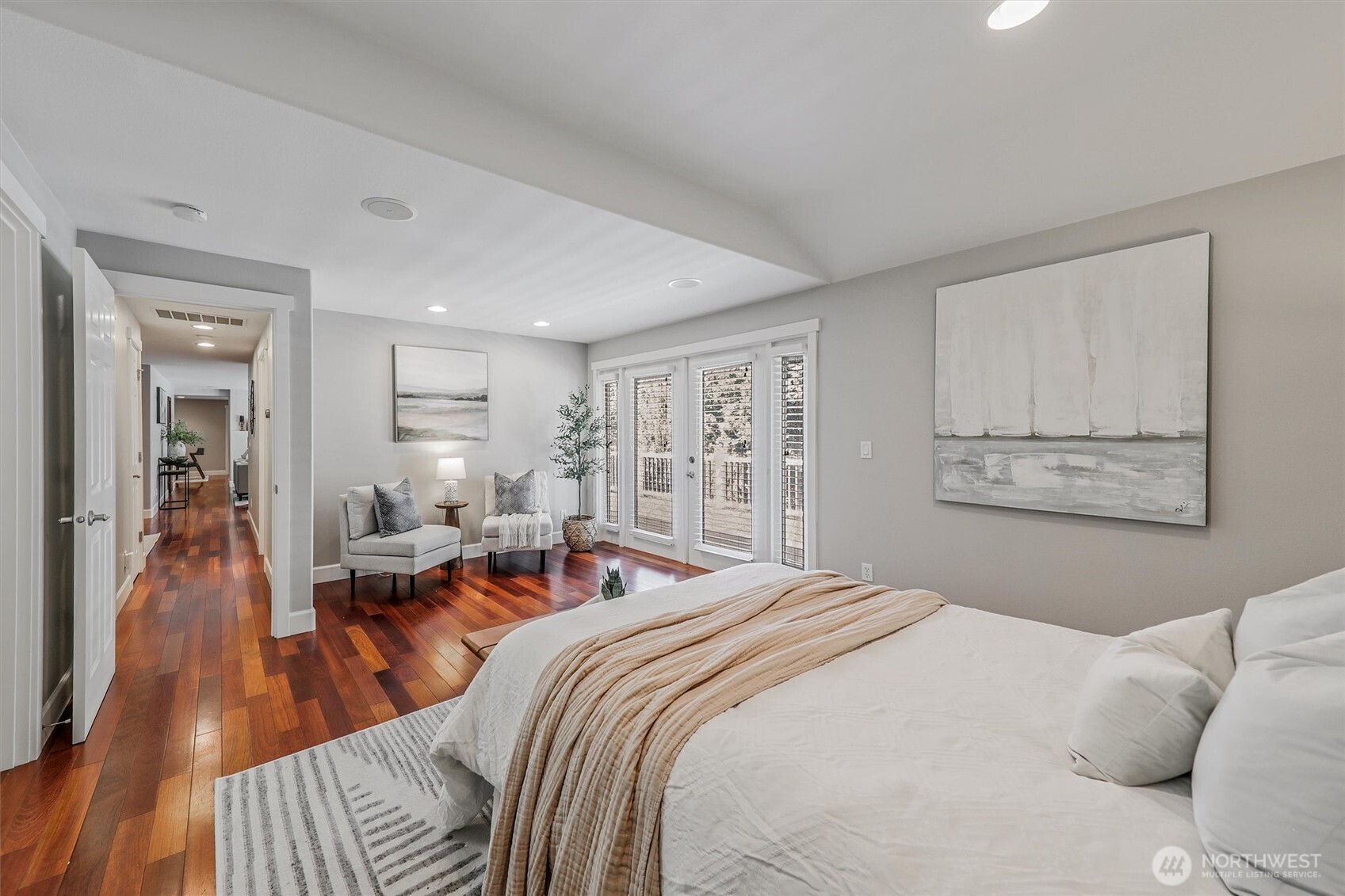 Sammamish, Washington, 98074, United States, 4 Bedrooms Bedrooms, ,1 BathroomBathrooms,Residential,For Sale,1985708