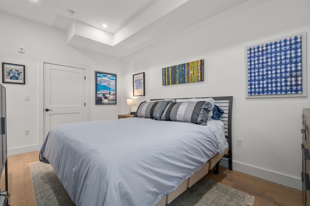Boston, Massachusetts, 02128, United States, 2 Bedrooms Bedrooms, ,2 BathroomsBathrooms,Residential,For Sale,1940693
