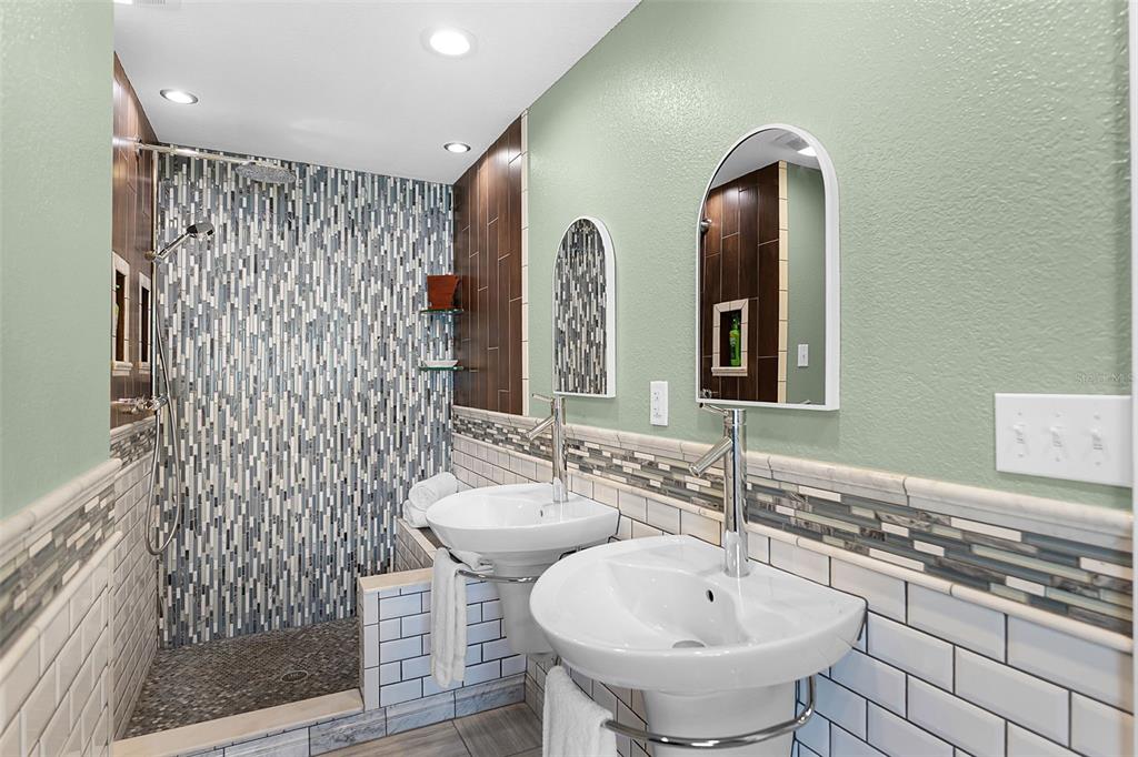 Lake Wales, Florida, 33853, United States, 4 Bedrooms Bedrooms, ,4 BathroomsBathrooms,Residential,For Sale,1927292