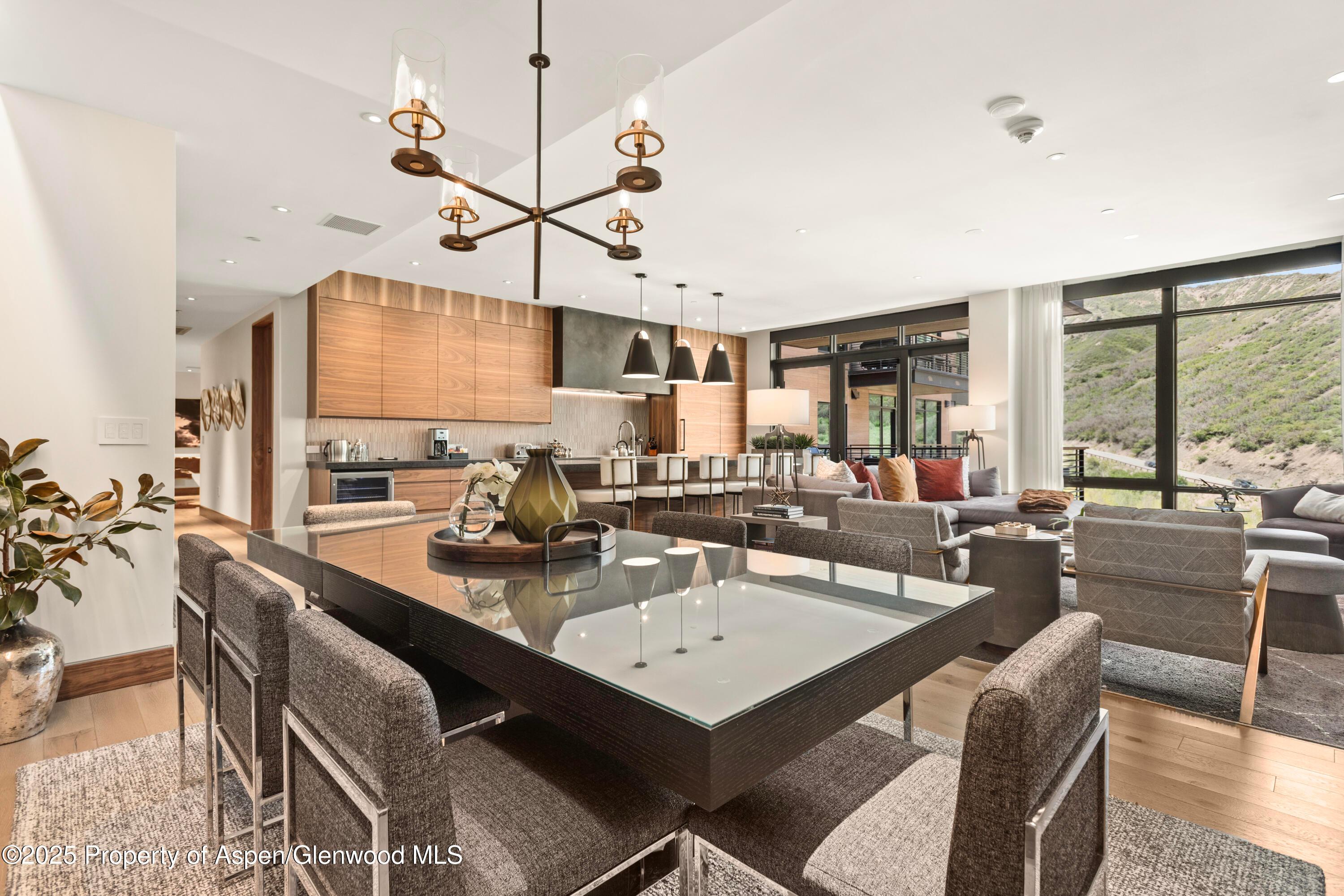 Snowmass Village, Colorado, 81615, United States, 4 Bedrooms Bedrooms, ,4 BathroomsBathrooms,Residential,For Sale,1846573