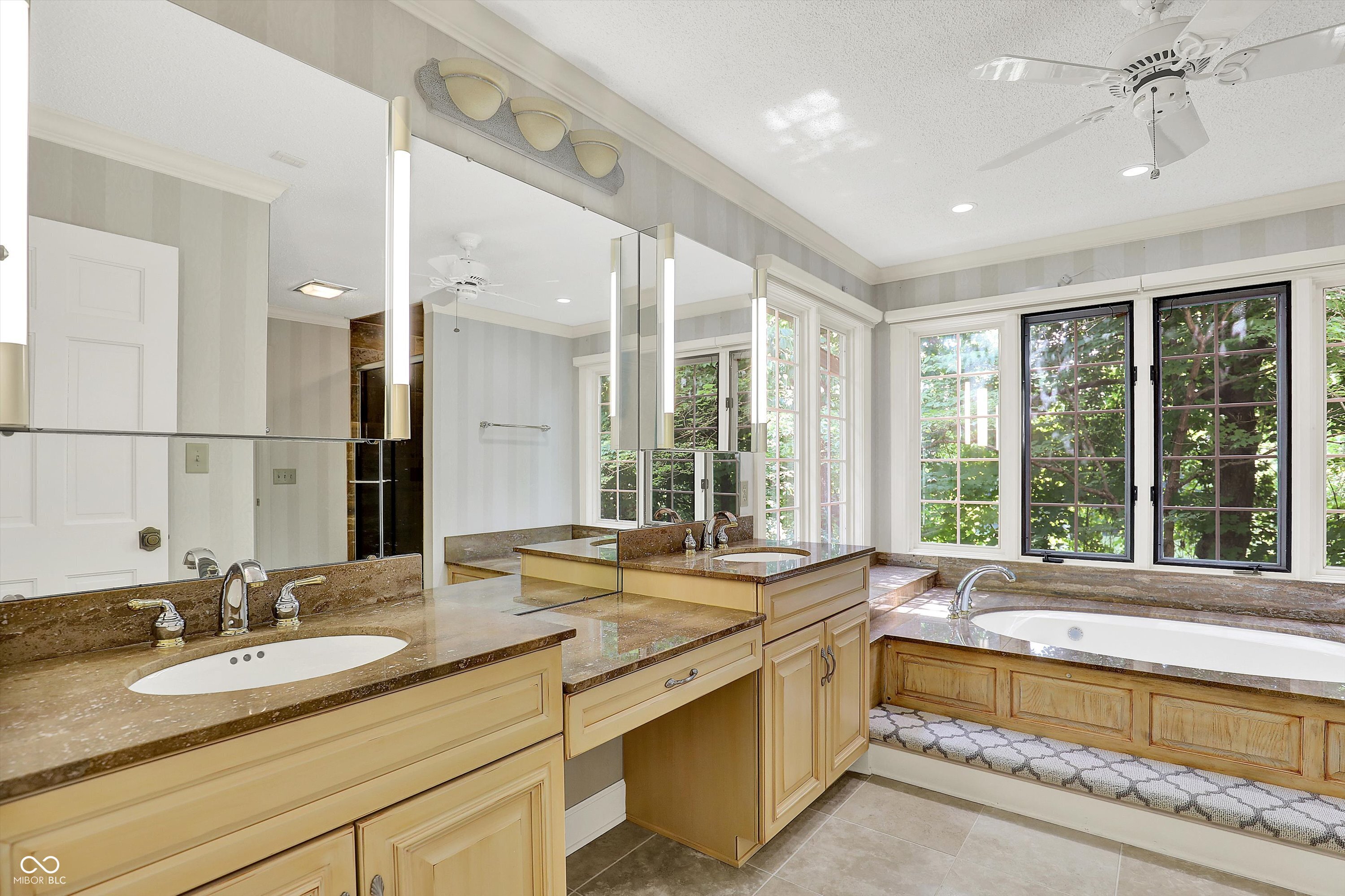 Indianapolis, Indiana, 46260, United States, 4 Bedrooms Bedrooms, ,6 BathroomsBathrooms,Residential,For Sale,1976230