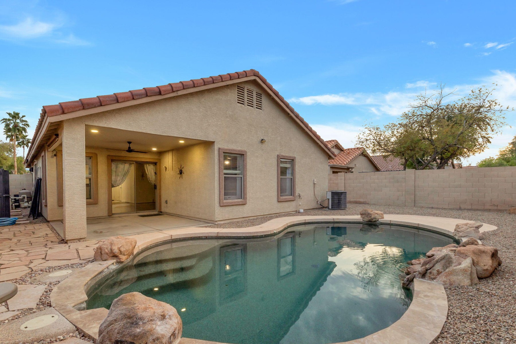  8464 E Natal Circle¦Mesa, AZ - 物件實景