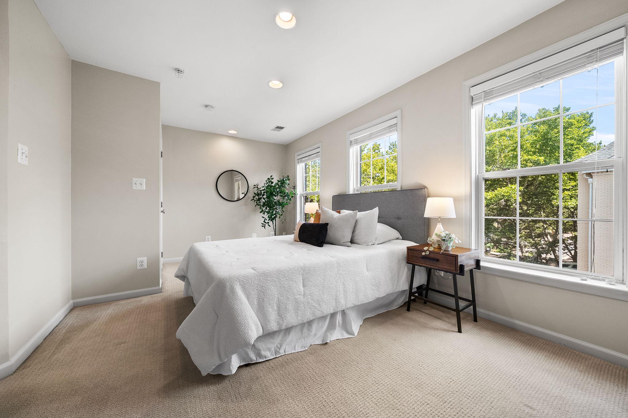  349 Livermore Lane, Alexandria, VA, 22304 - 物件實景