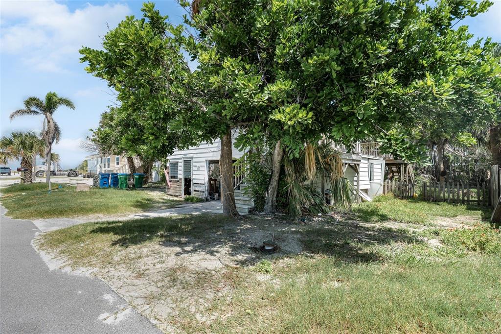 Bradenton Beach, Florida, 34217, United States, ,Land,For Sale,1977535