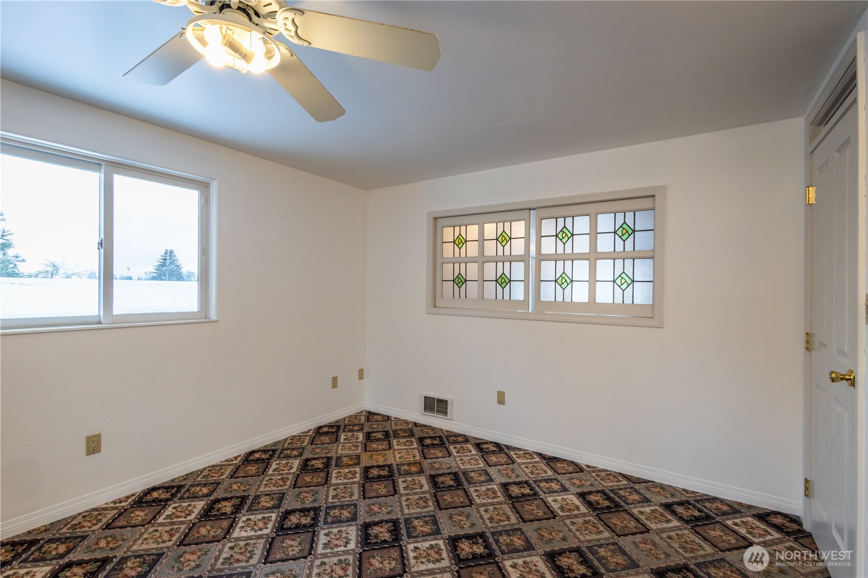 Roslyn, Washington, 98941, United States, 2 Bedrooms Bedrooms, ,2 BathroomsBathrooms,Residential,For Sale,2009097