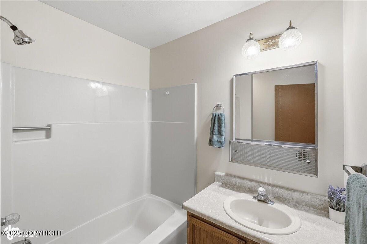 Kenai, Alaska, 99611, United States, 4 Bedrooms Bedrooms, ,3 BathroomsBathrooms,Residential,For Sale,2001523