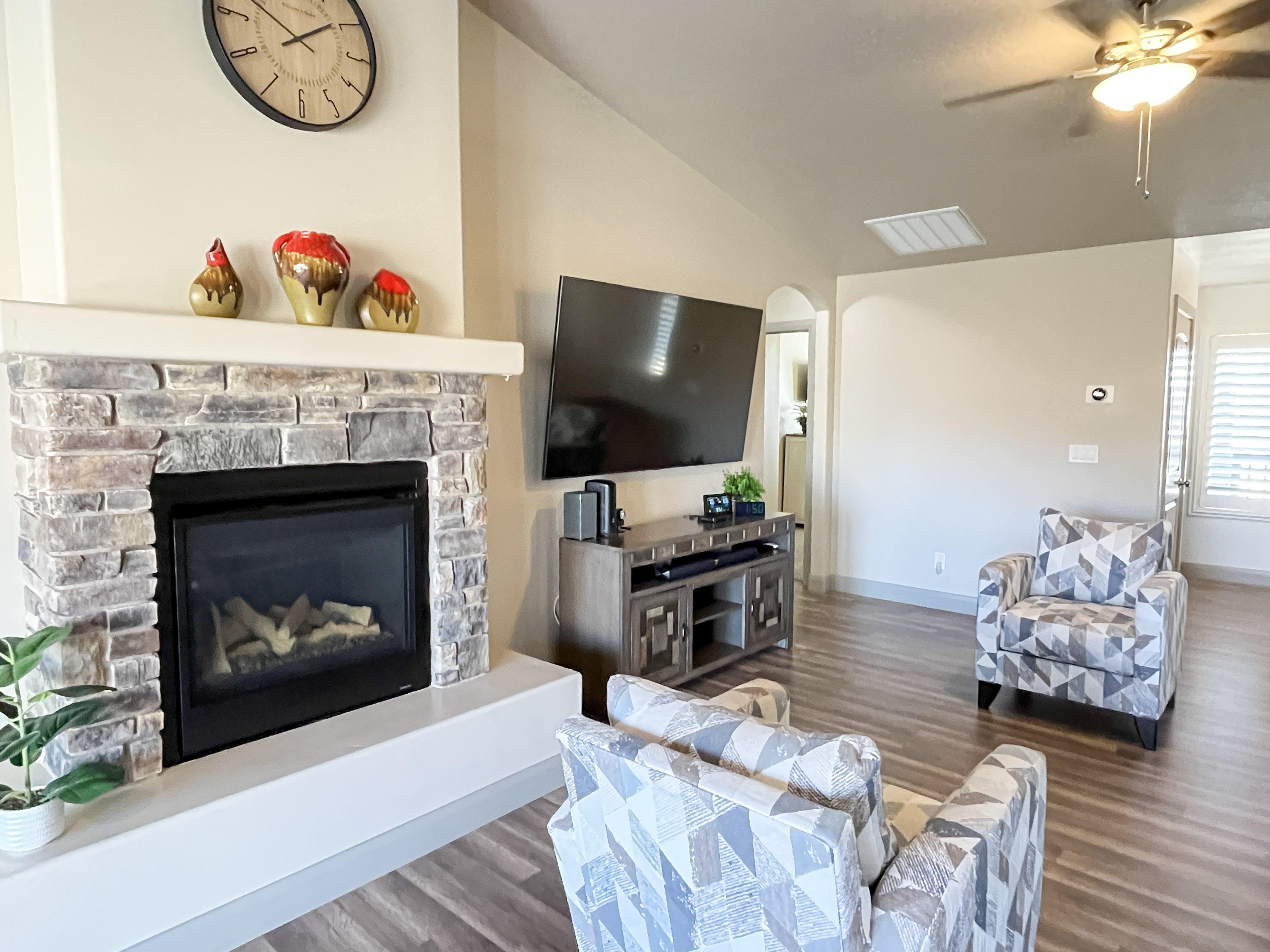 Cedar City, Utah, 84721, United States, 4 Bedrooms Bedrooms, ,2 BathroomsBathrooms,Residential,For Sale,1989558