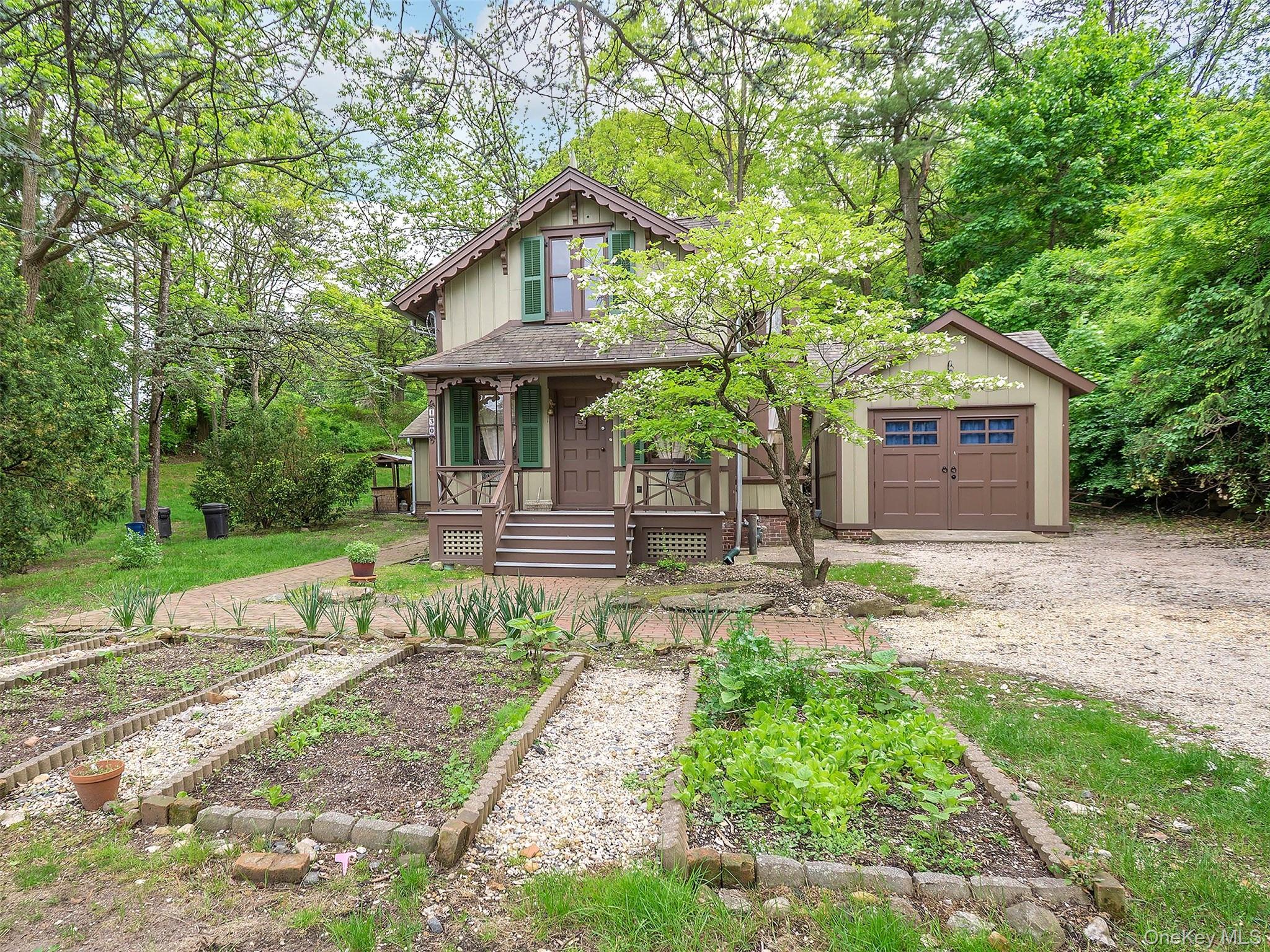 130 Mott Avenue, Roslyn, NY, 11576 - 物件實景
