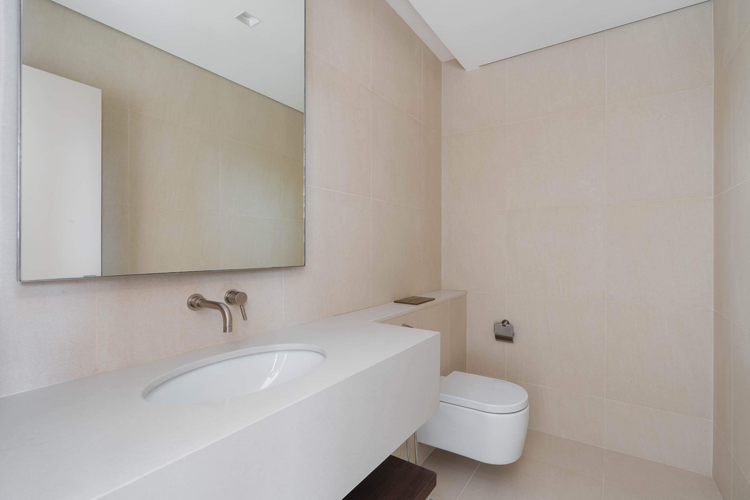  Stylish Contemporary Townhouse in Villa Amalfi - 物件實景