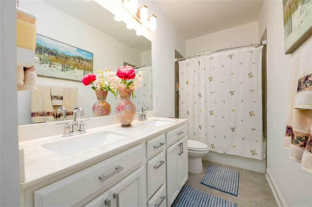 Cumming, Georgia, 30028, United States, 4 Bedrooms Bedrooms, ,3 BathroomsBathrooms,Residential,For Sale,1840509