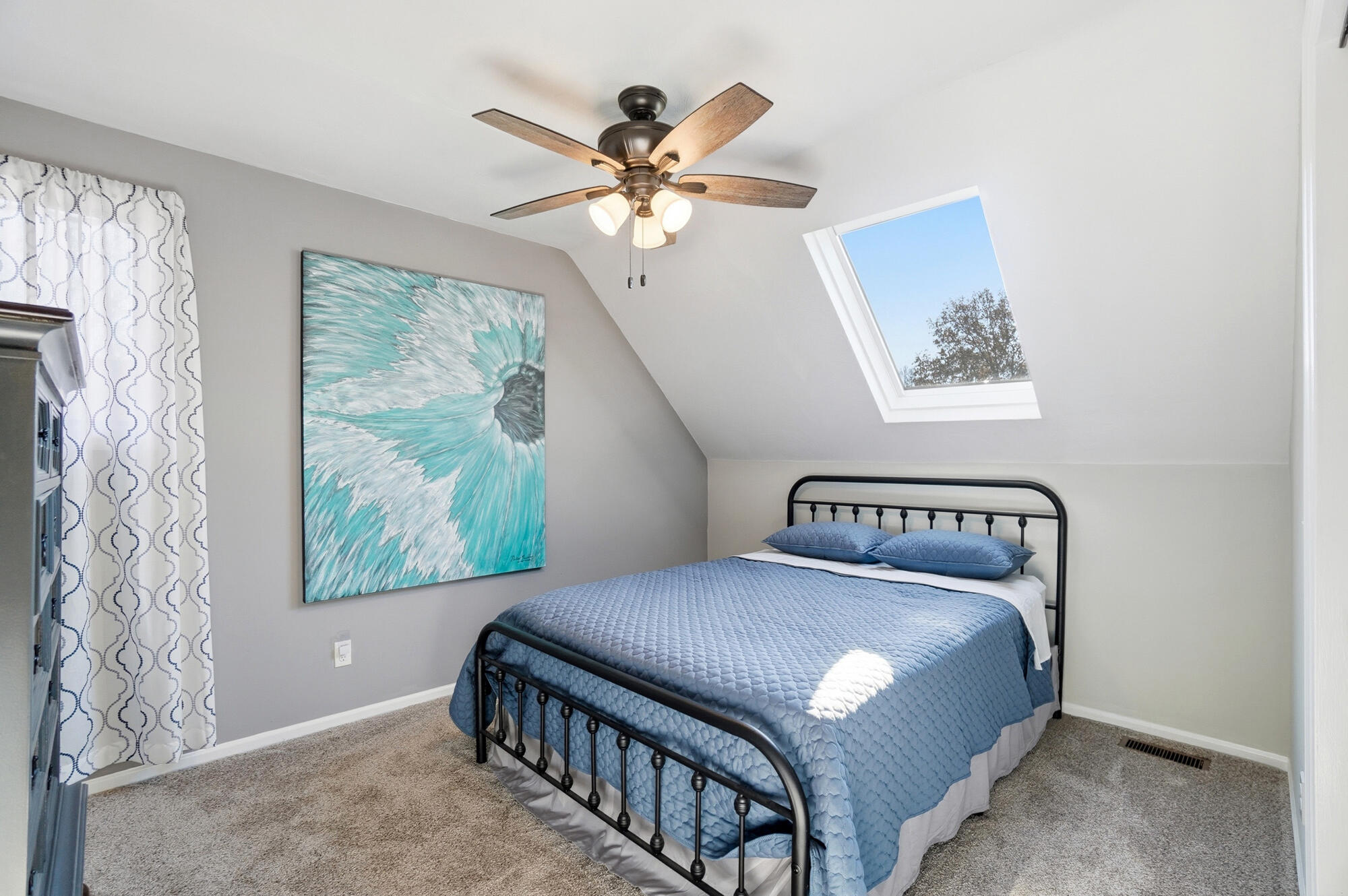 Springfield, Ohio, 45504, United States, 5 Bedrooms Bedrooms, ,3 BathroomsBathrooms,Residential,For Sale,1998267